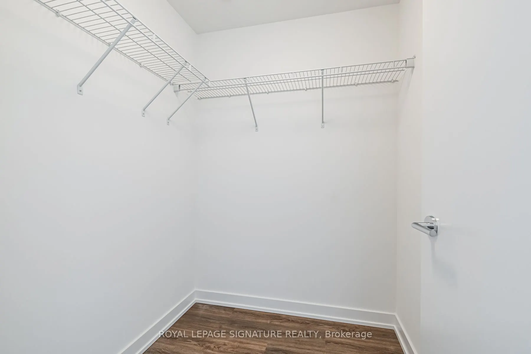 4569 Kingston Road #904