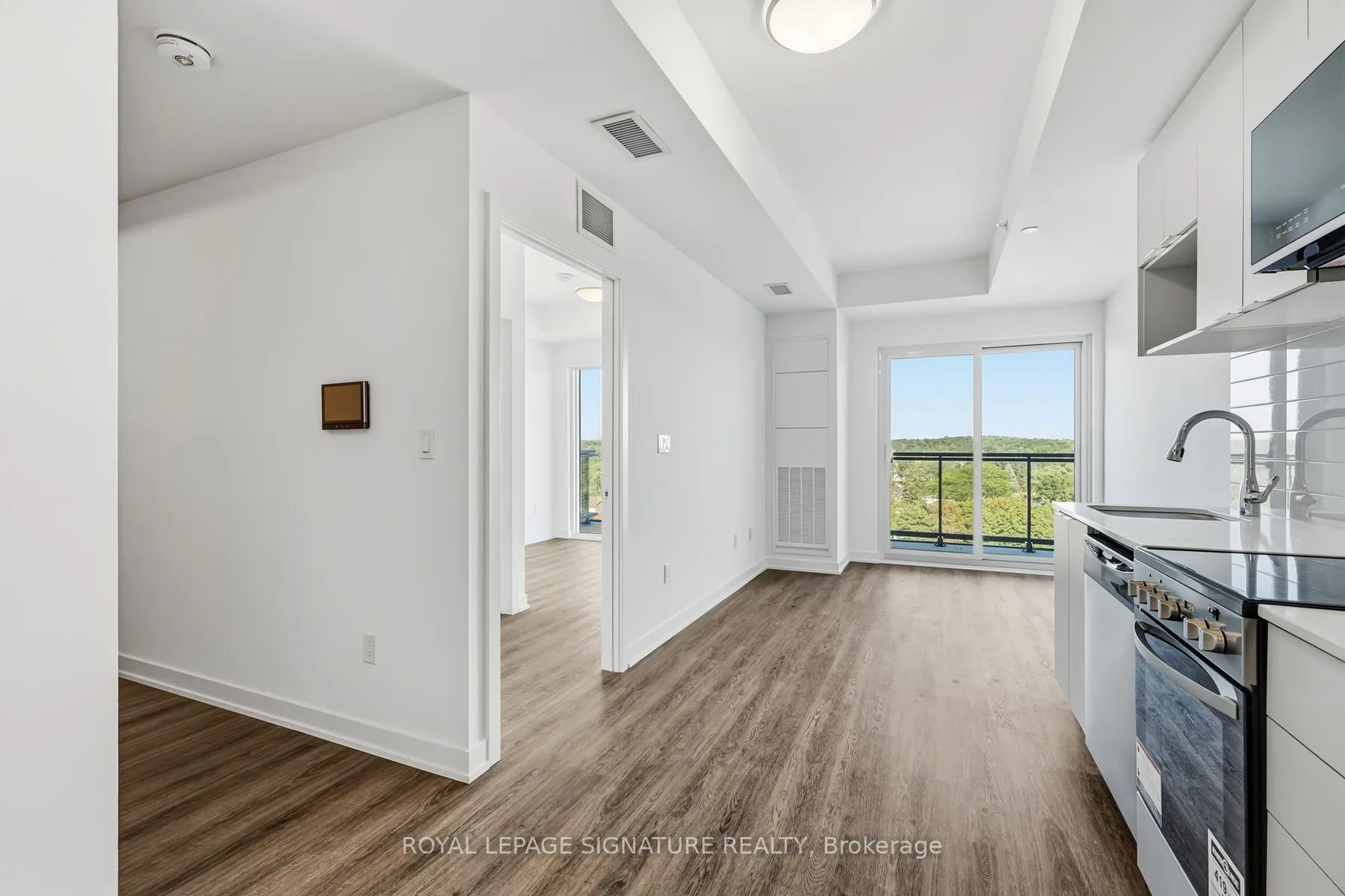 4569 Kingston Road #904