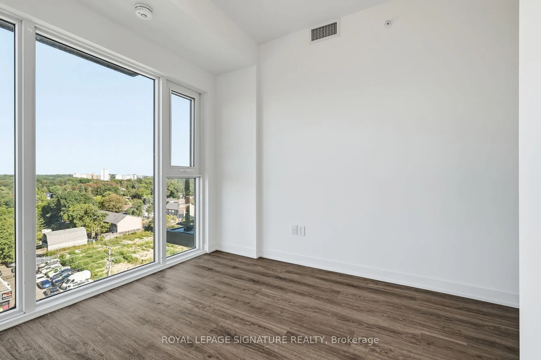 4569 Kingston Road #904