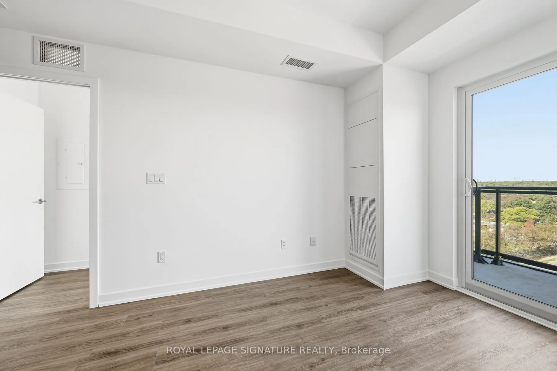 4569 Kingston Road #904