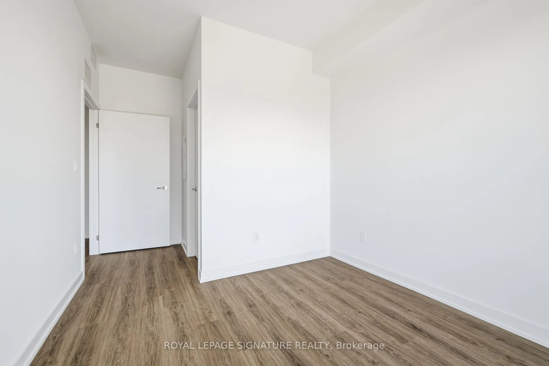 4569 Kingston Road #904