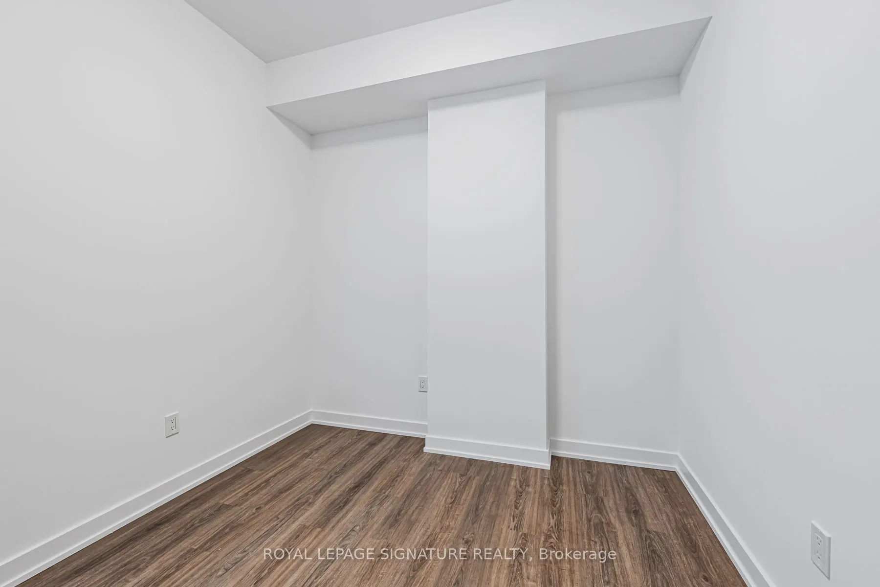 4569 Kingston Road #904
