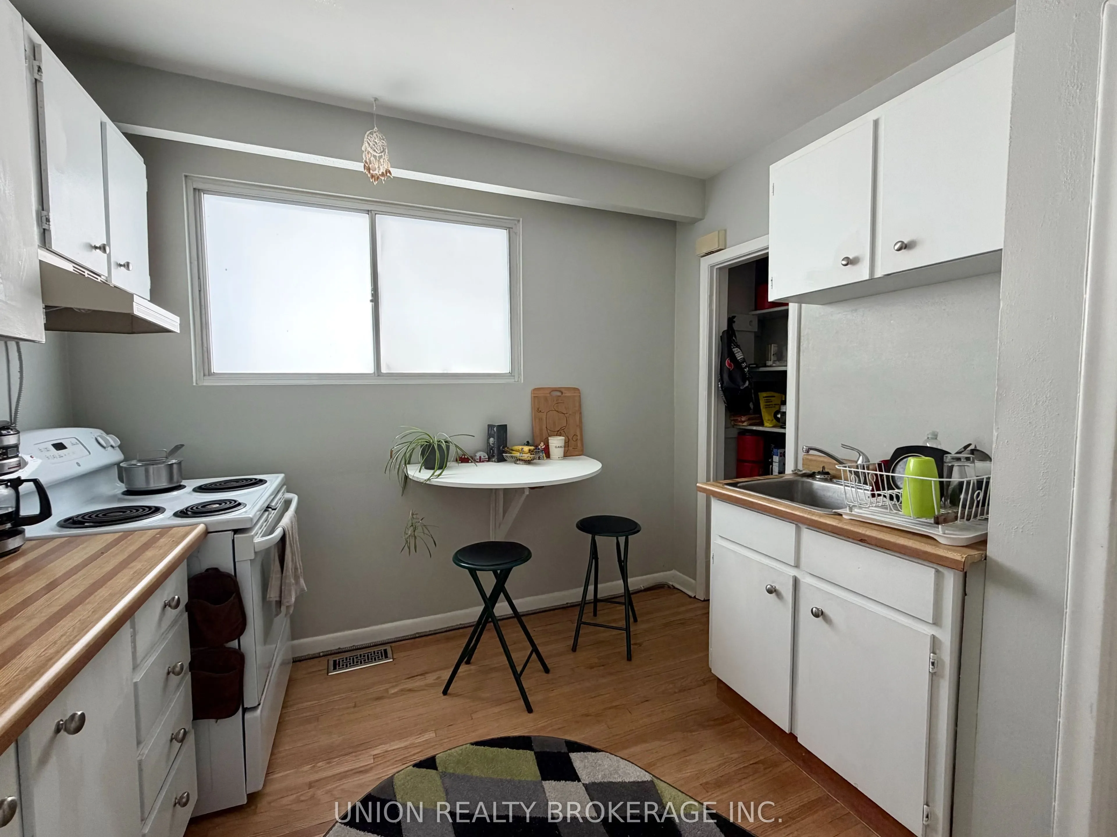 36 Balsam Avenue #Upper