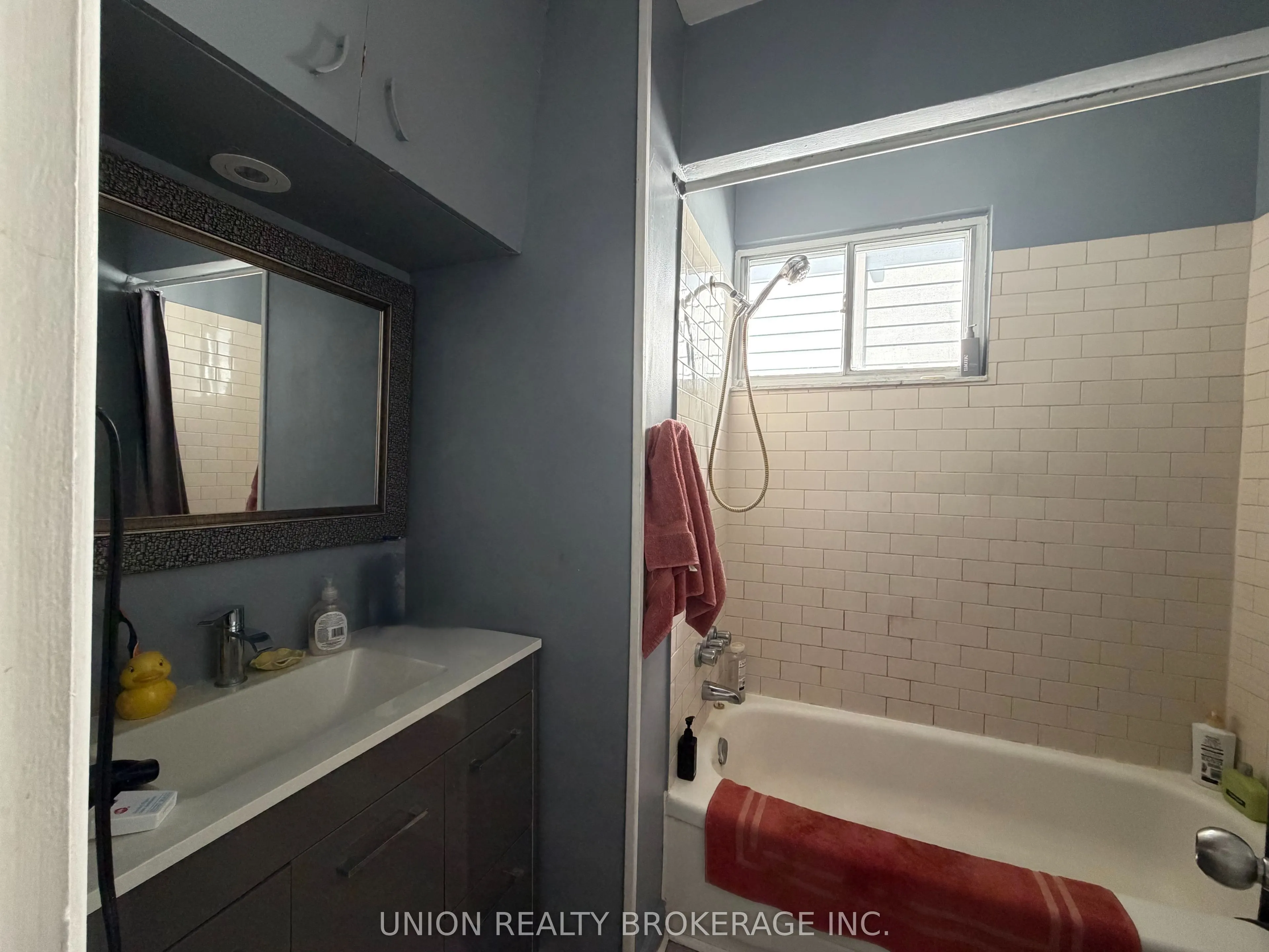 36 Balsam Avenue #Upper