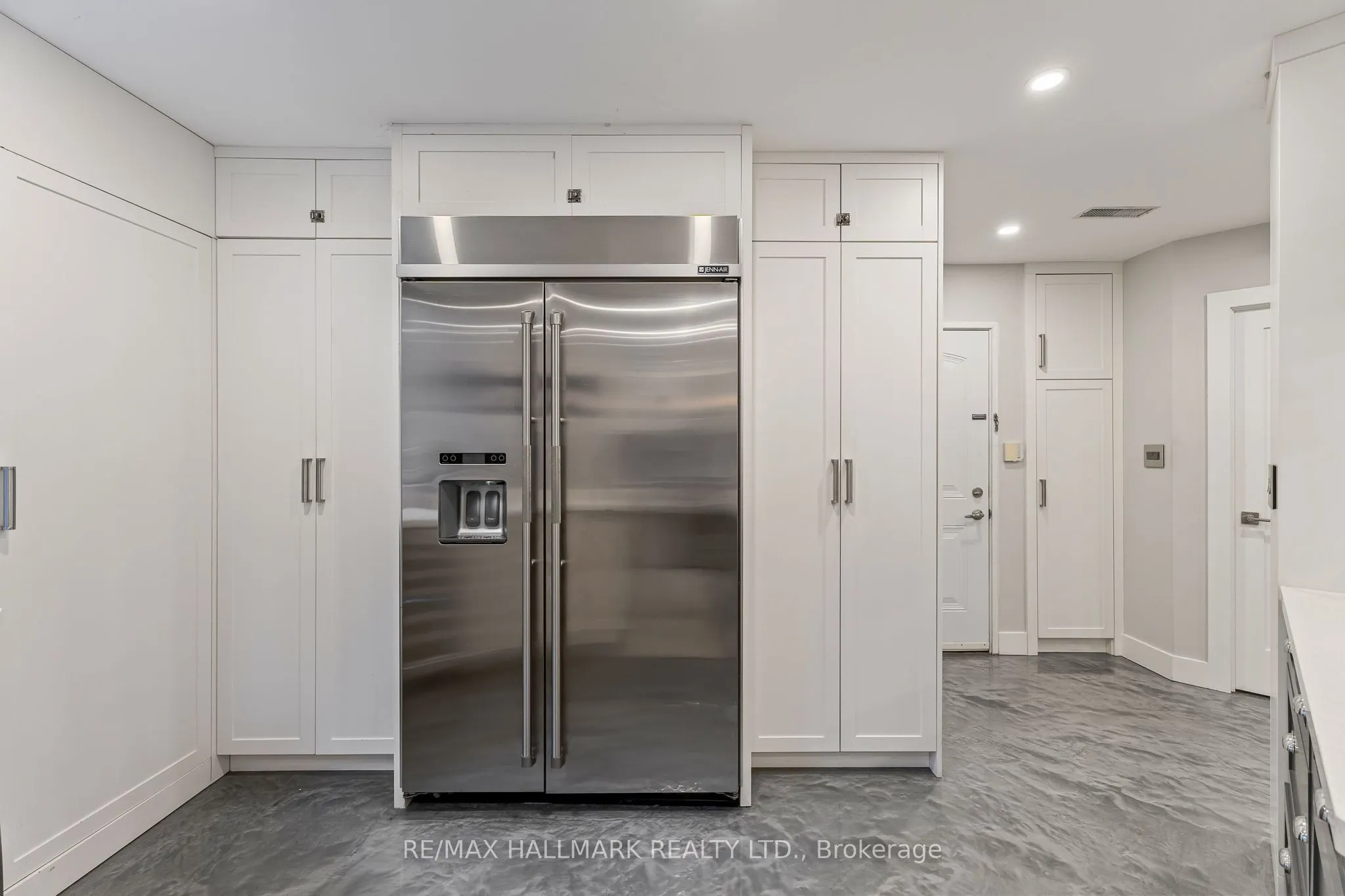 2365 Queen Street E #201