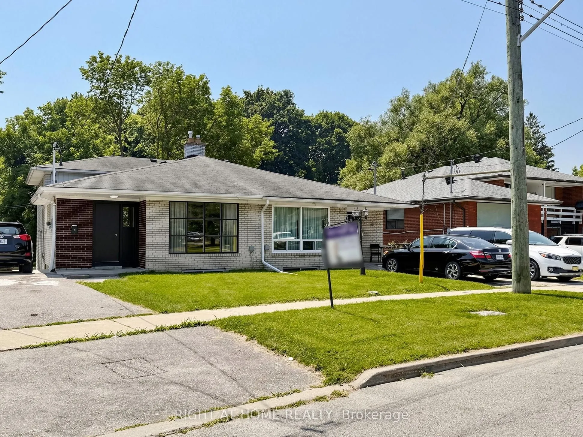 65 Darlingside Drive