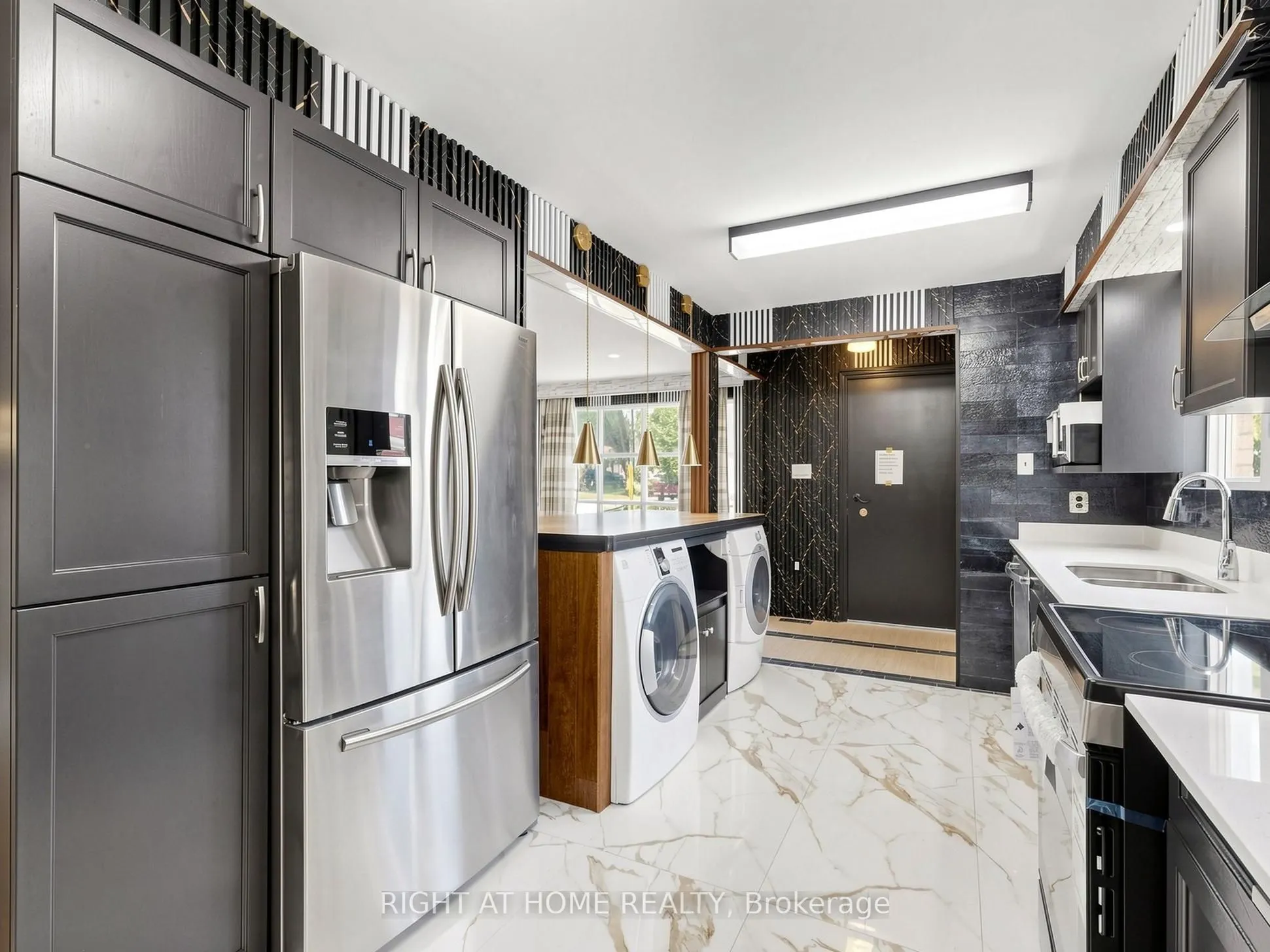 65 Darlingside Drive