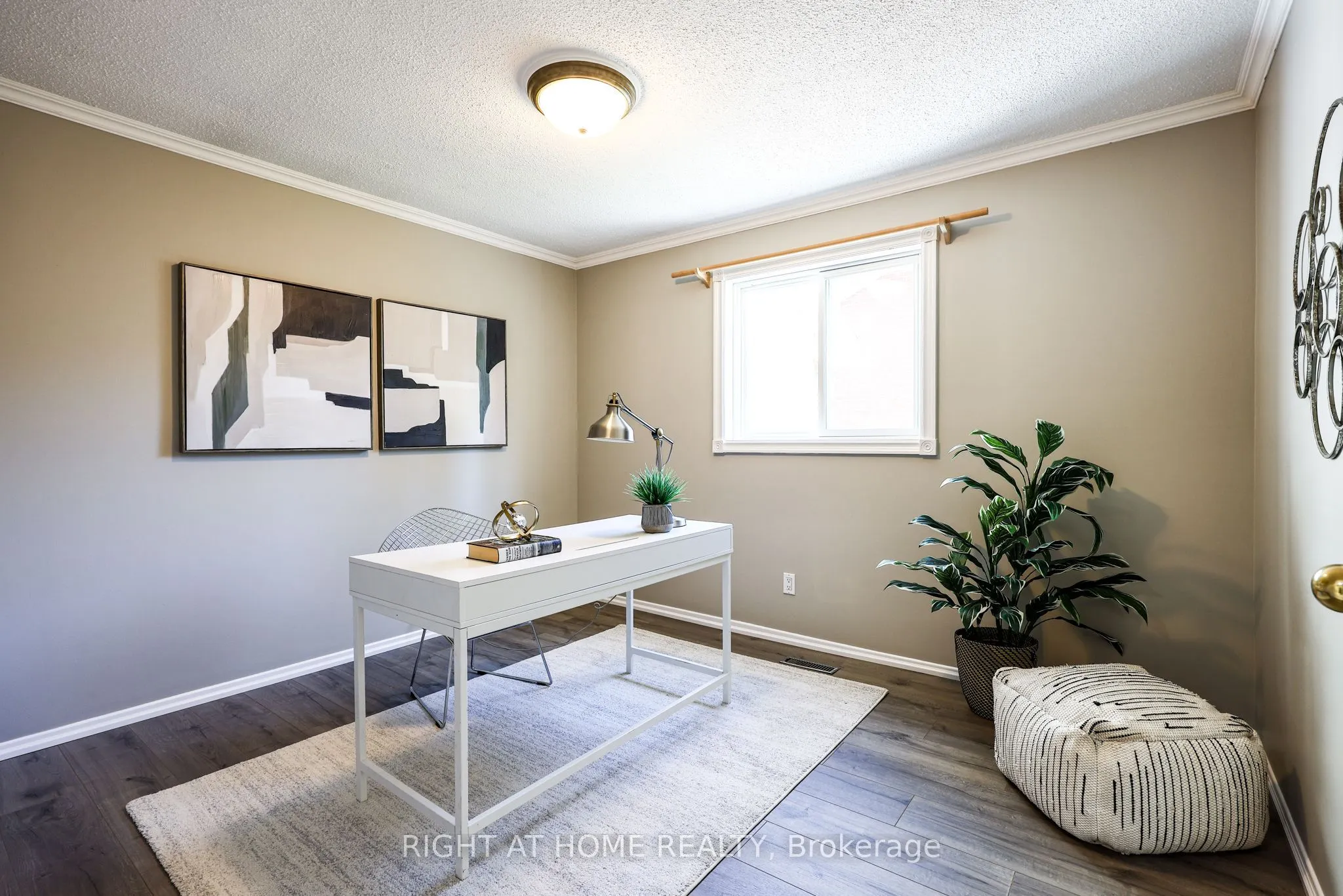 65 Anstead Crescent