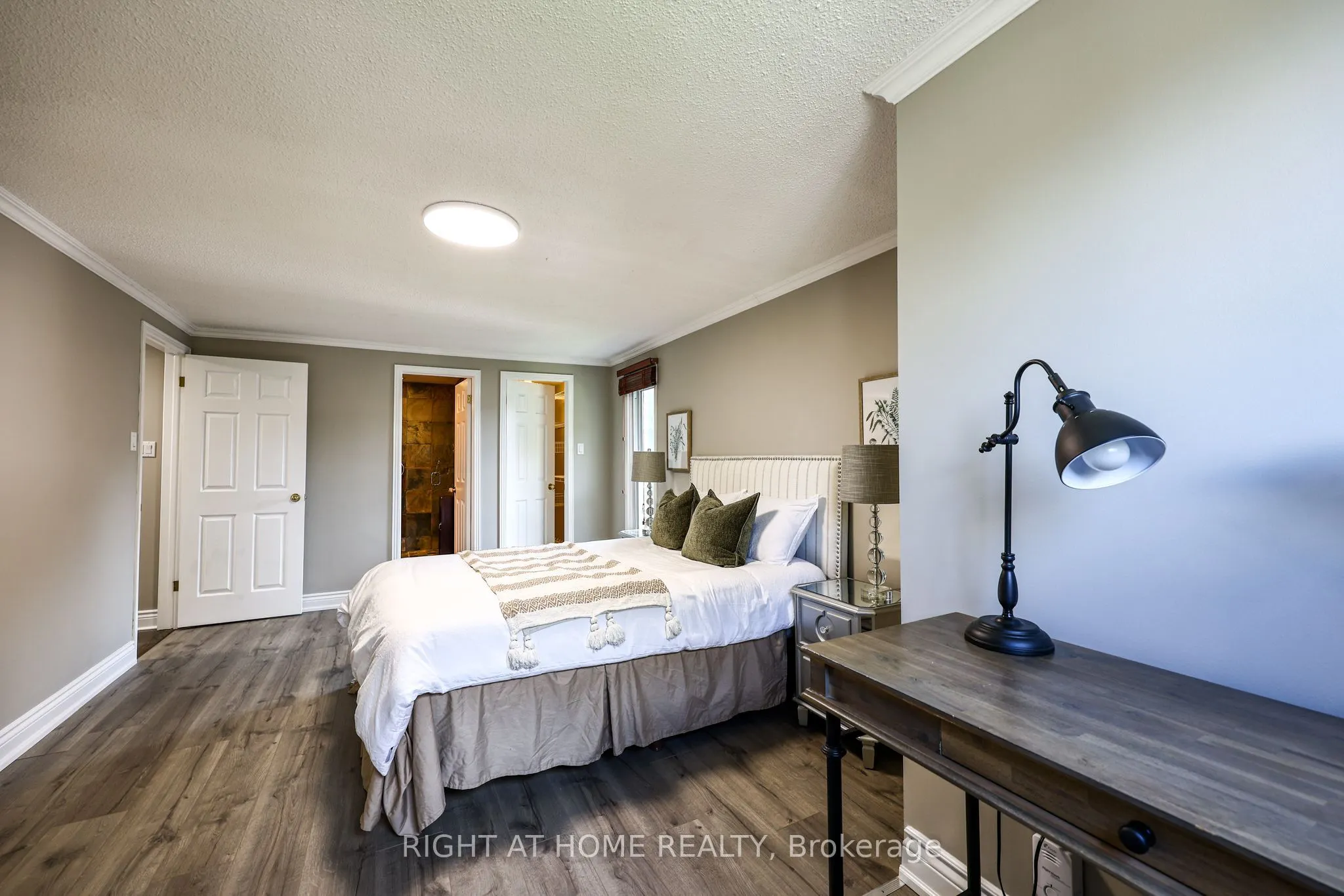 65 Anstead Crescent