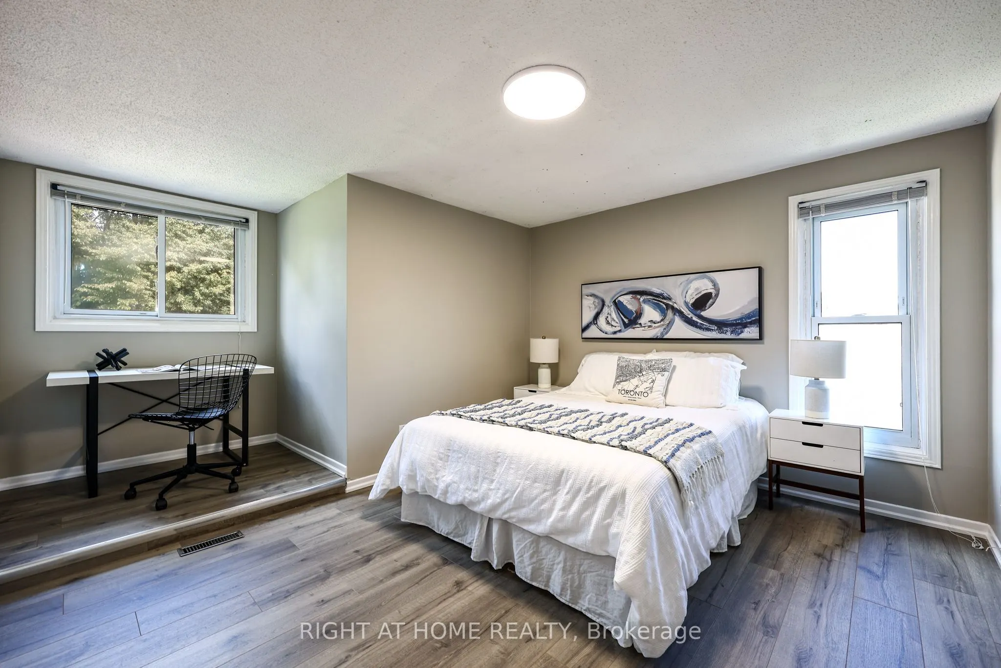 65 Anstead Crescent