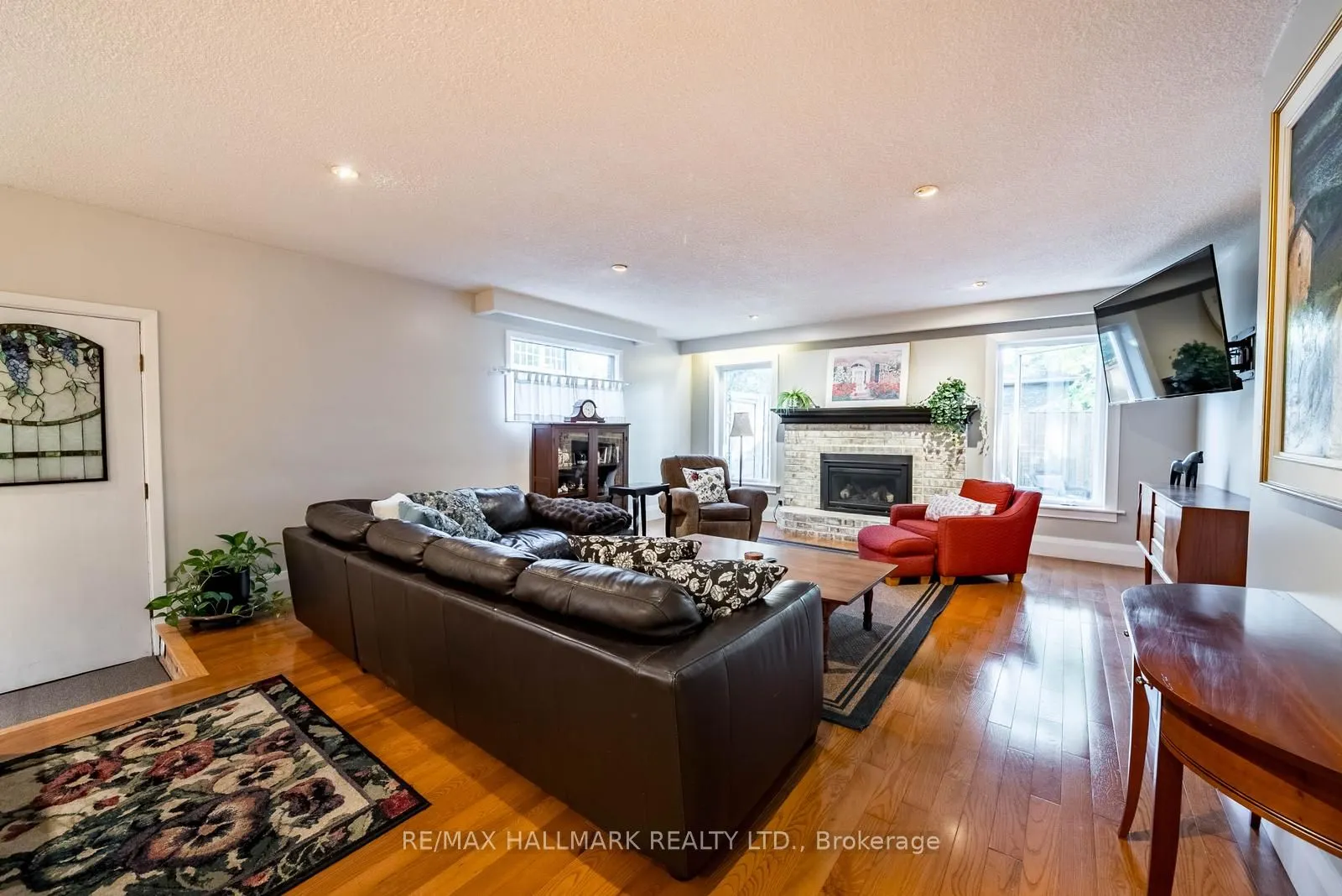 55 Larwood Boulevard