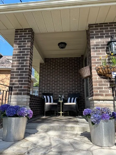 55 Larwood Boulevard
