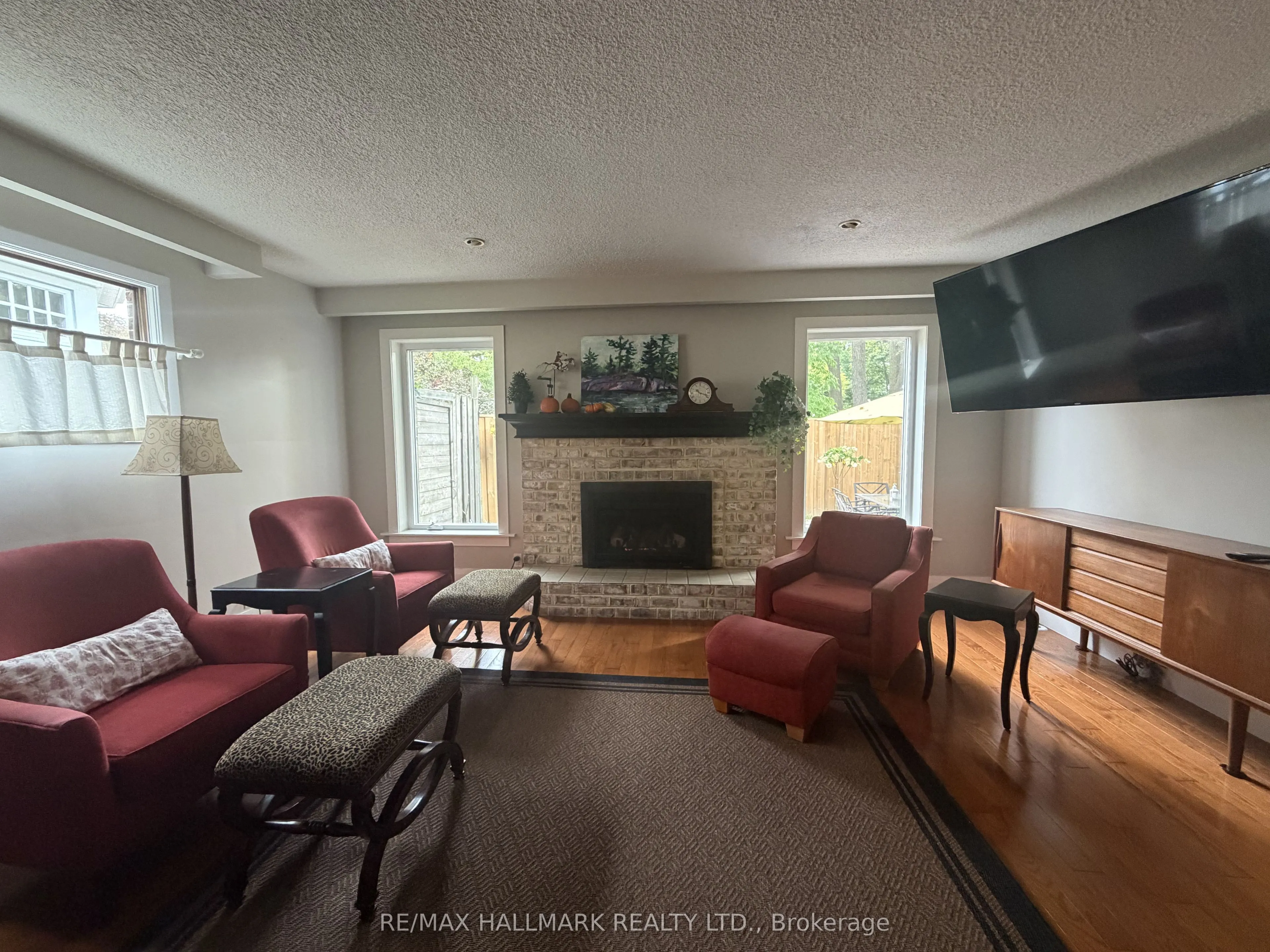 55 Larwood Boulevard