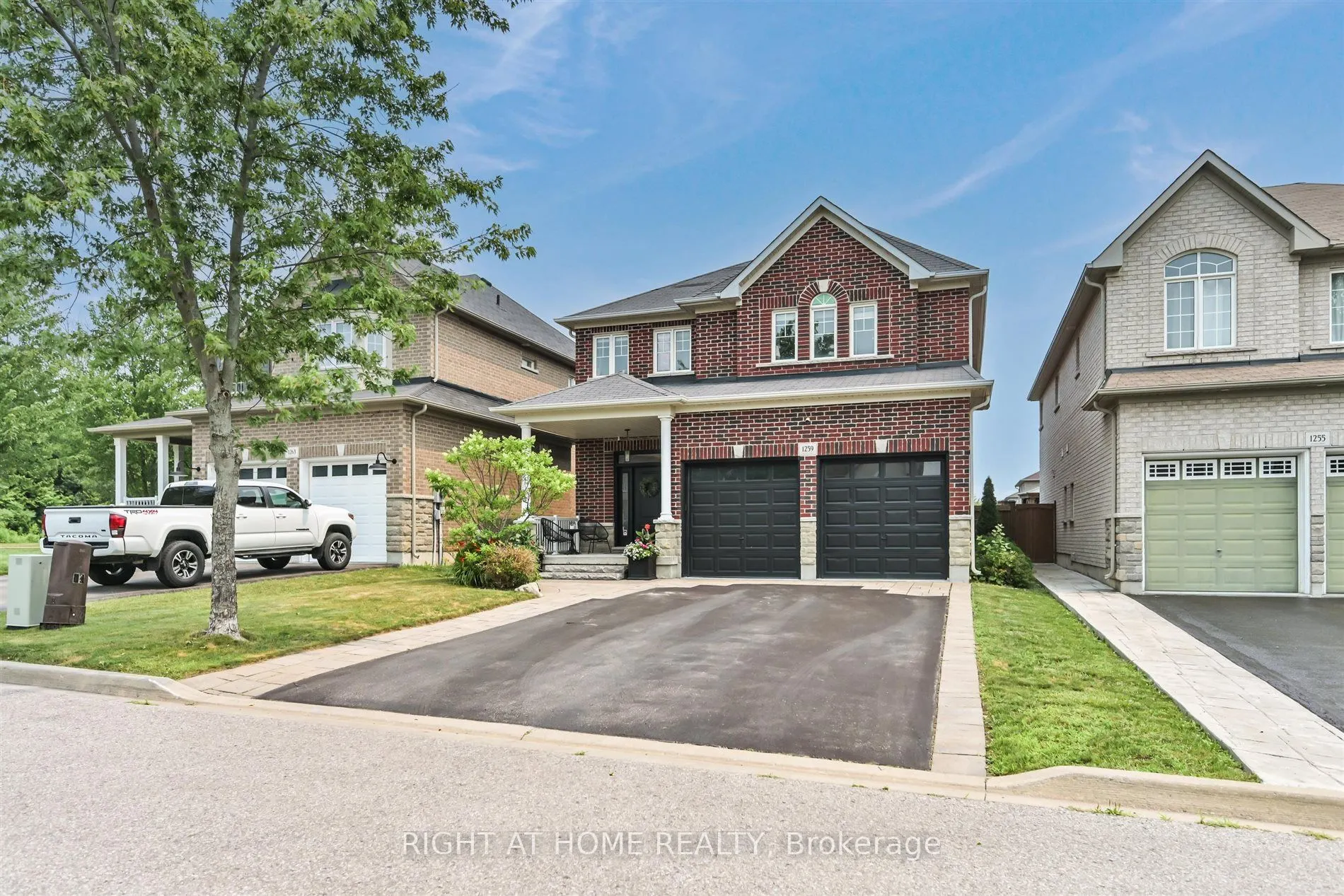 1259 Aldsworth Crescent