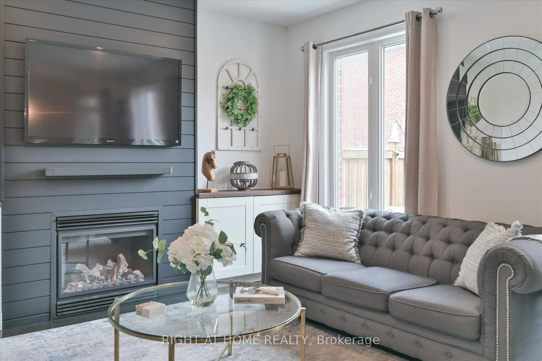 1259 Aldsworth Crescent