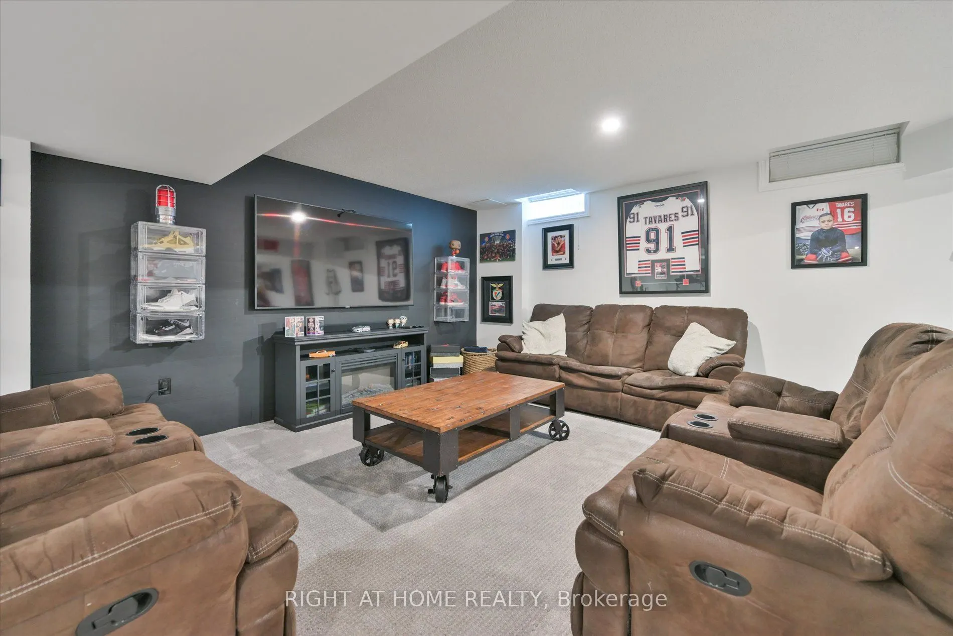 1259 Aldsworth Crescent