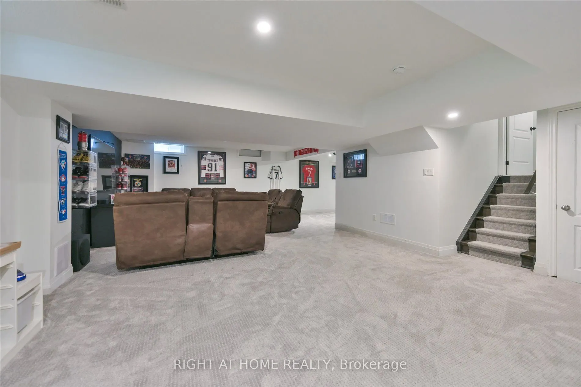 1259 Aldsworth Crescent