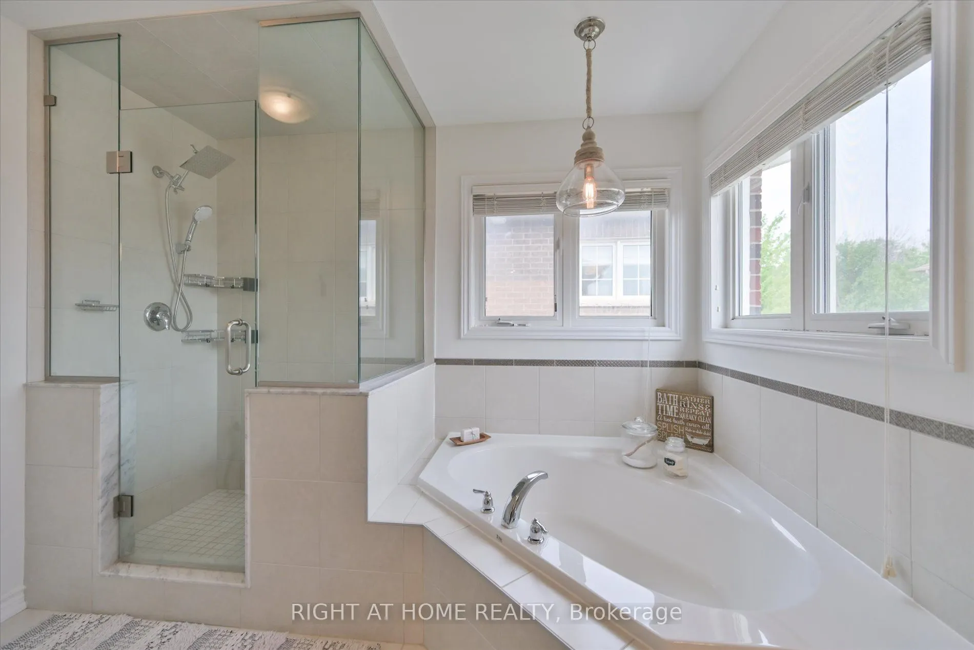 1259 Aldsworth Crescent