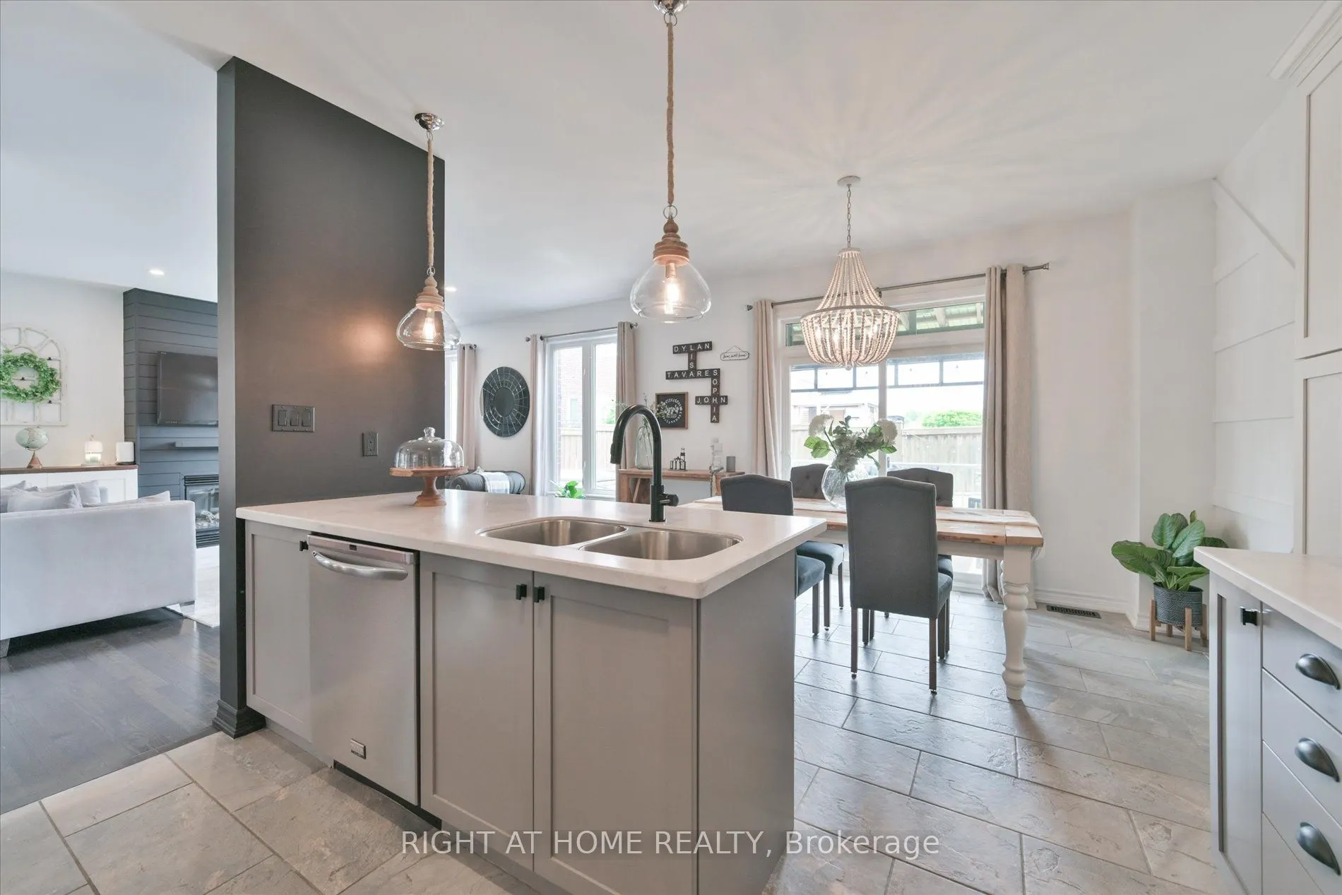 1259 Aldsworth Crescent