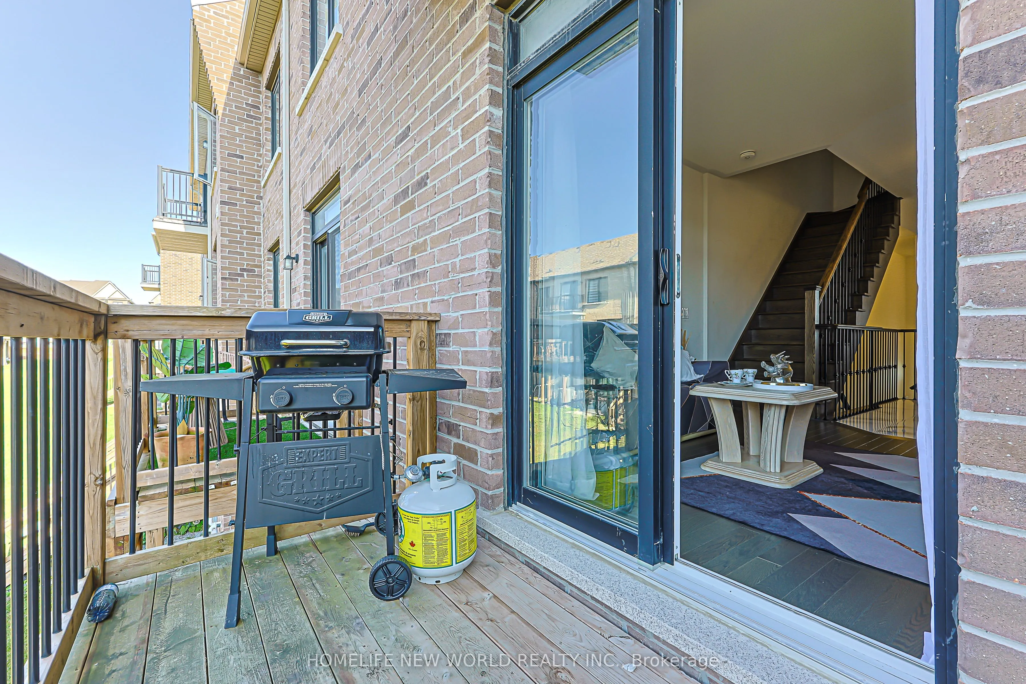 56 Elkington Crescent