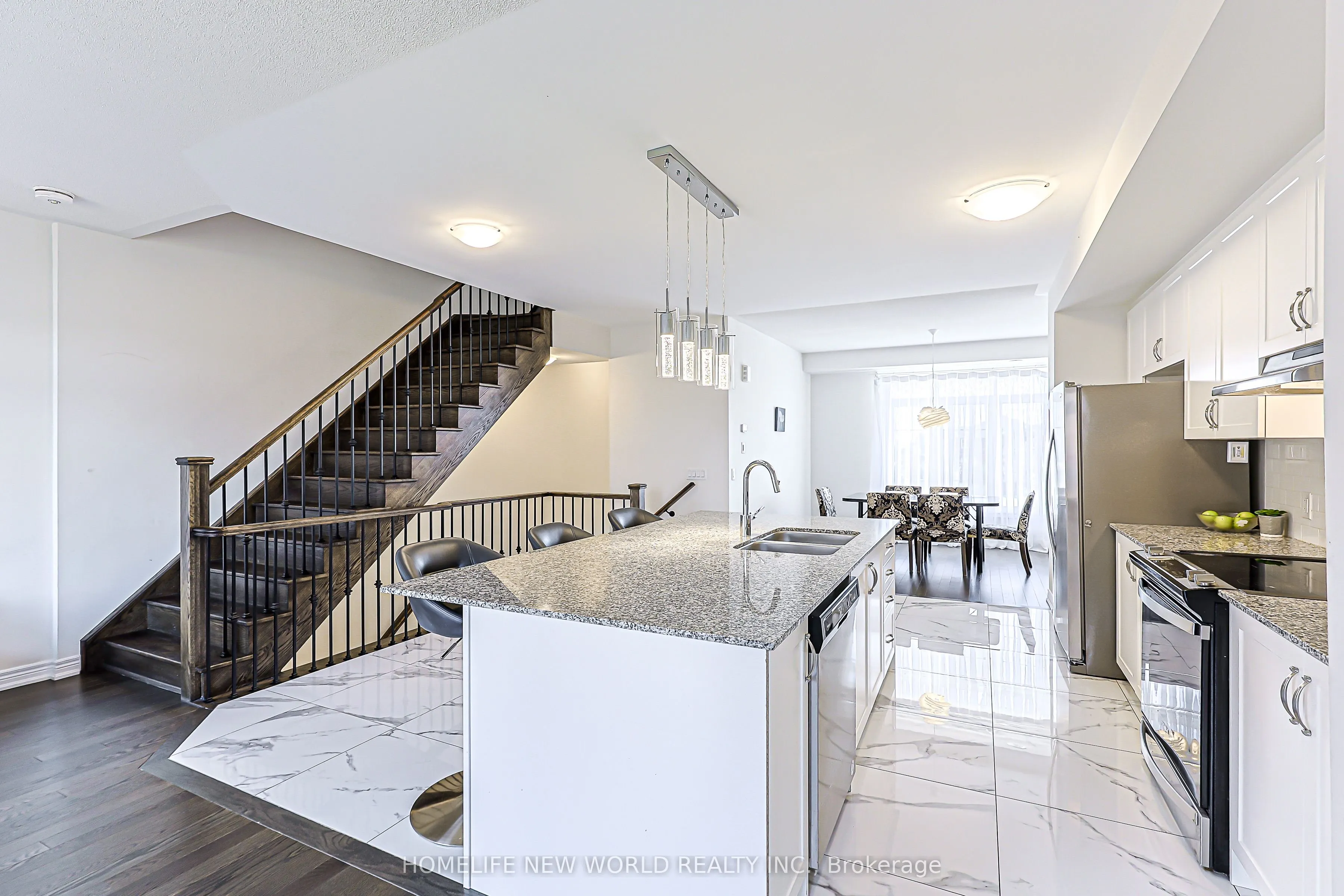 56 Elkington Crescent