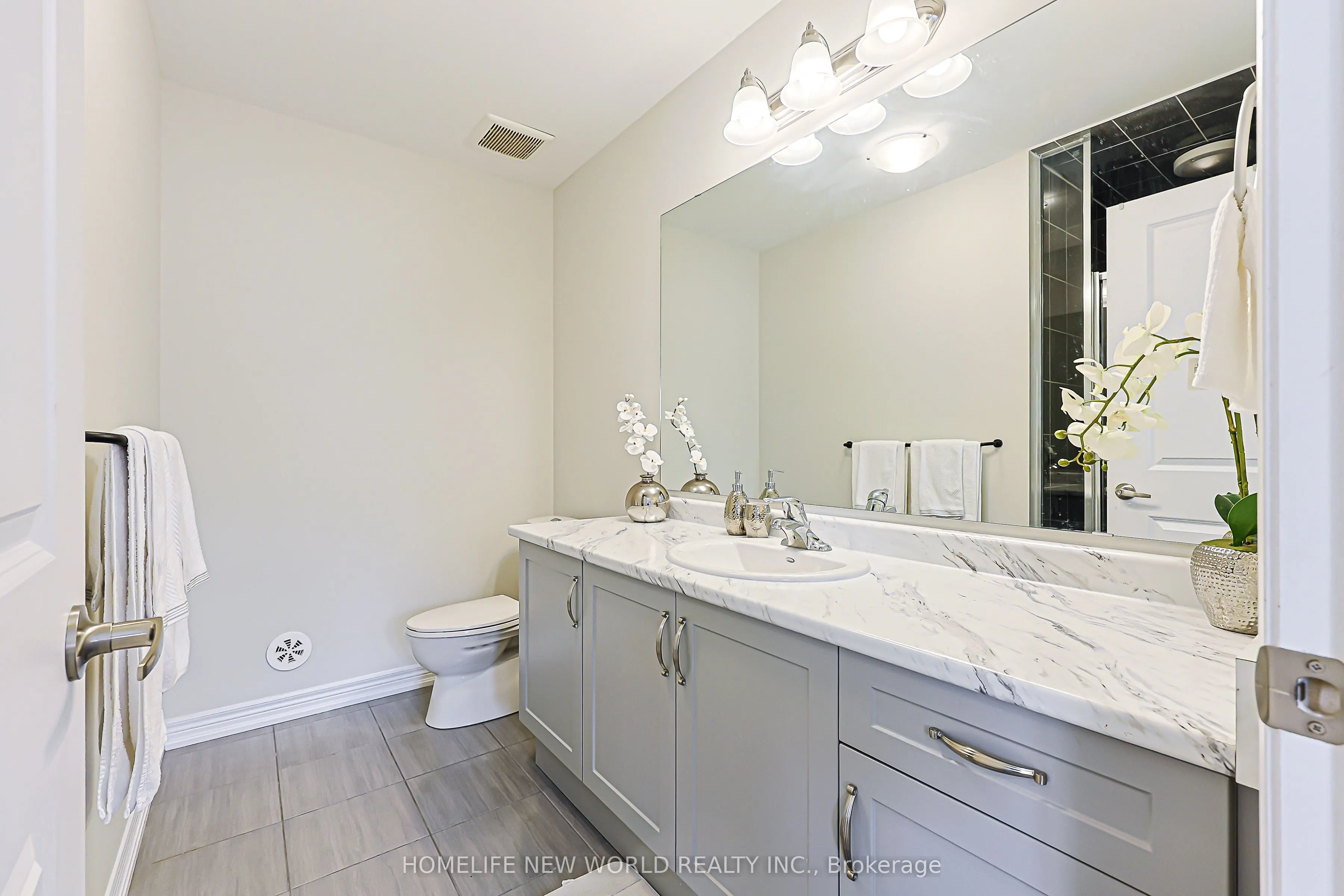 56 Elkington Crescent