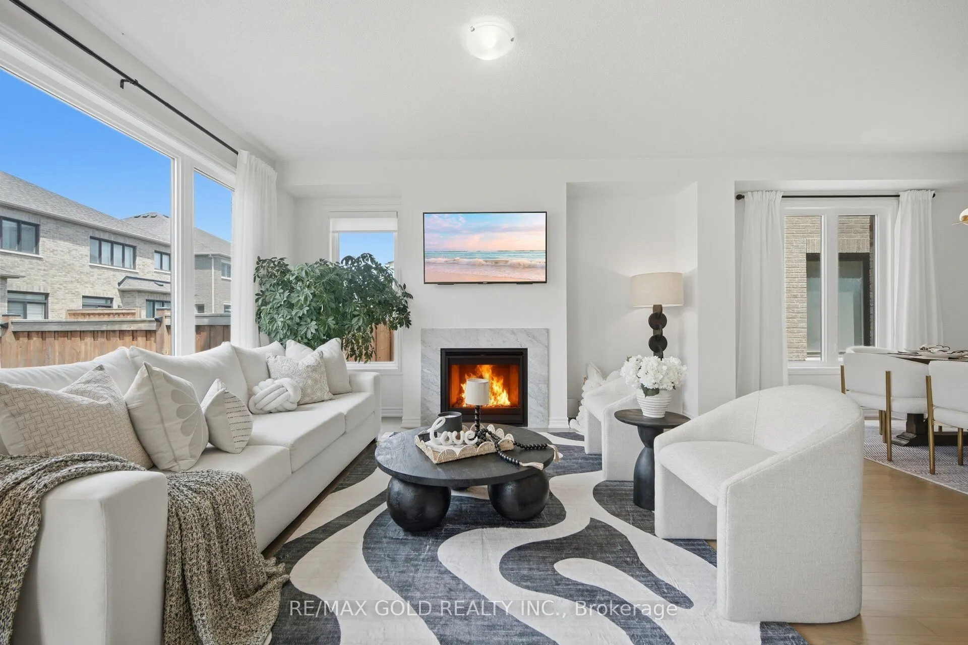 8 Huggins Drive