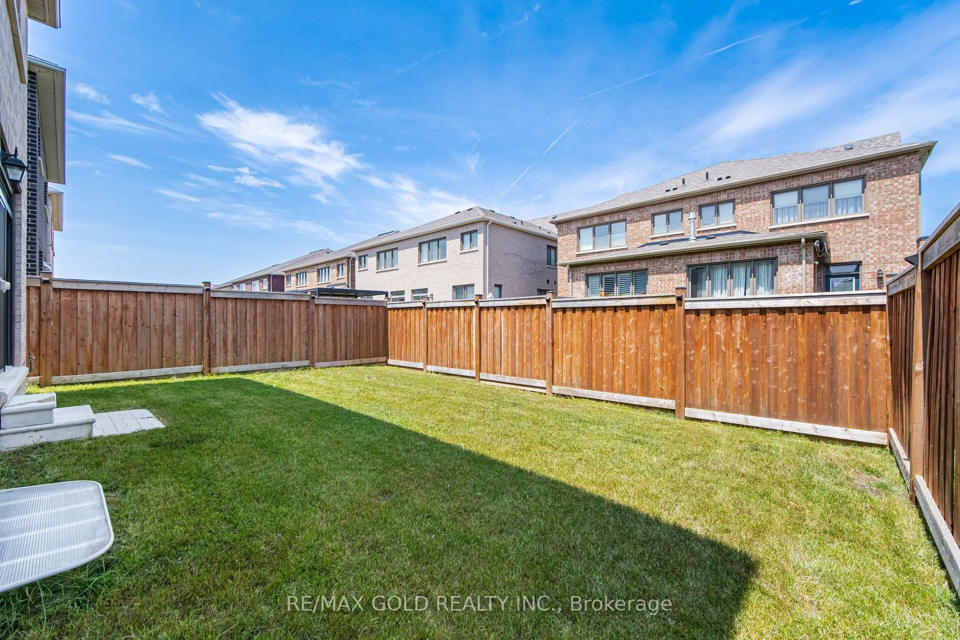 8 Huggins Drive