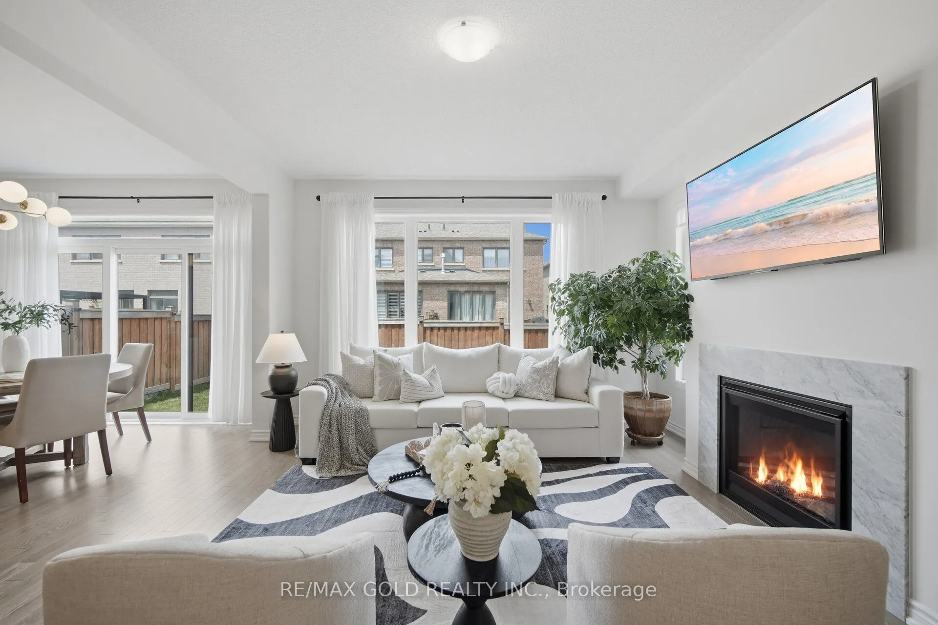 8 Huggins Drive