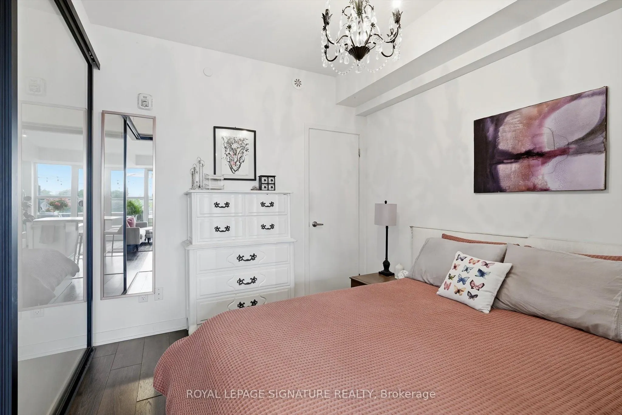899 Queen Street E #503