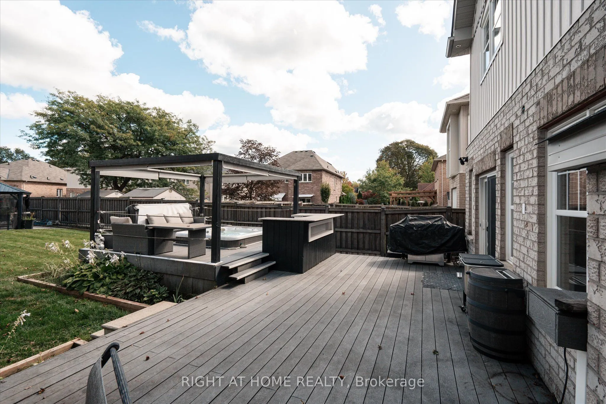 66 Rideout Street