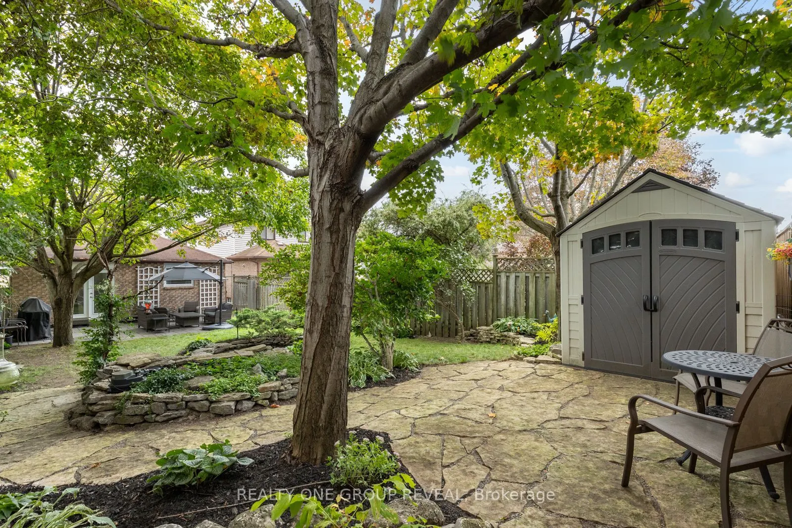 6 Mcfeeters Crescent