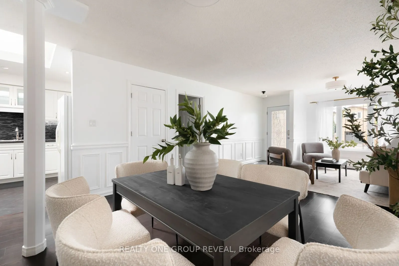 6 Mcfeeters Crescent
