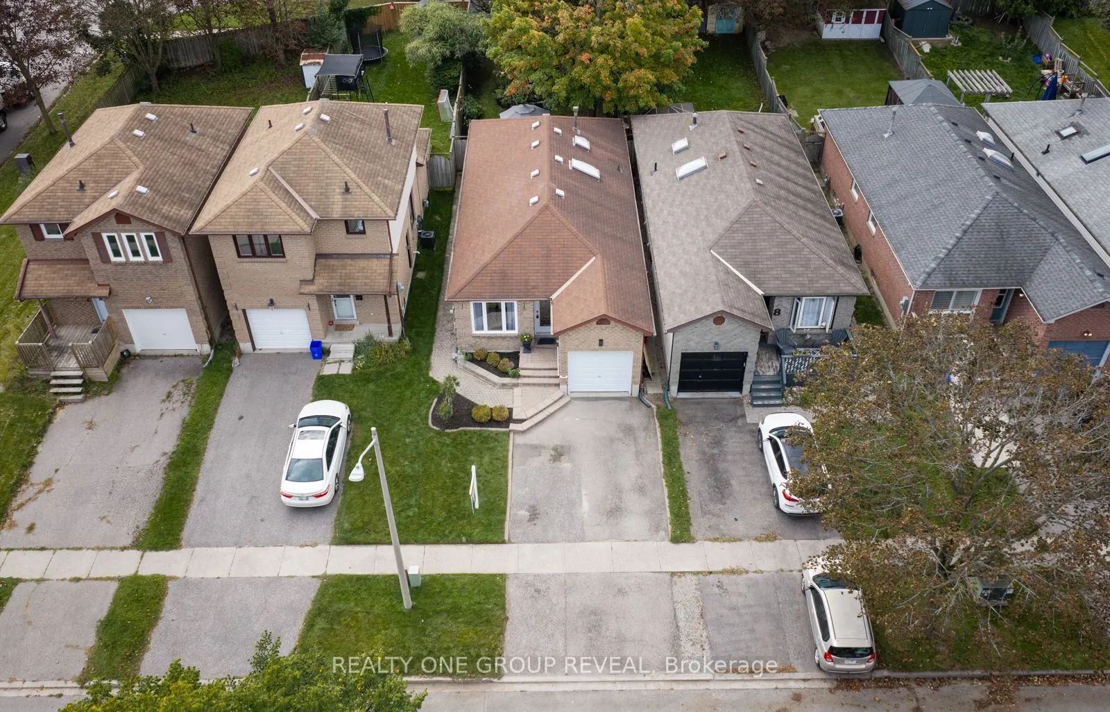 6 Mcfeeters Crescent