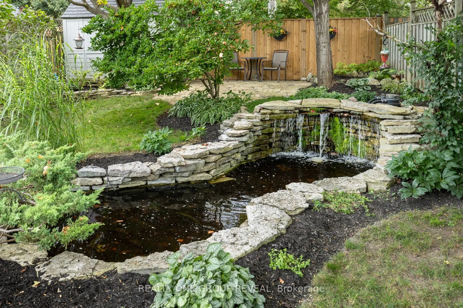 6 Mcfeeters Crescent