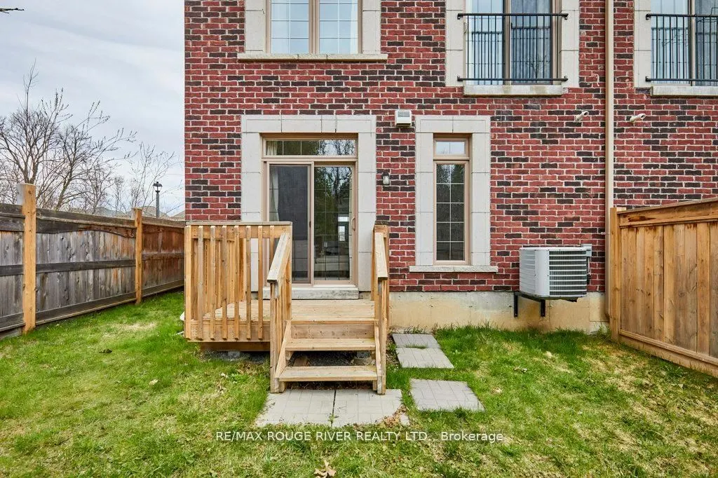 6 Seagrave Lane
