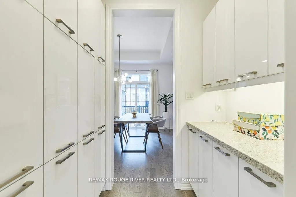 6 Seagrave Lane