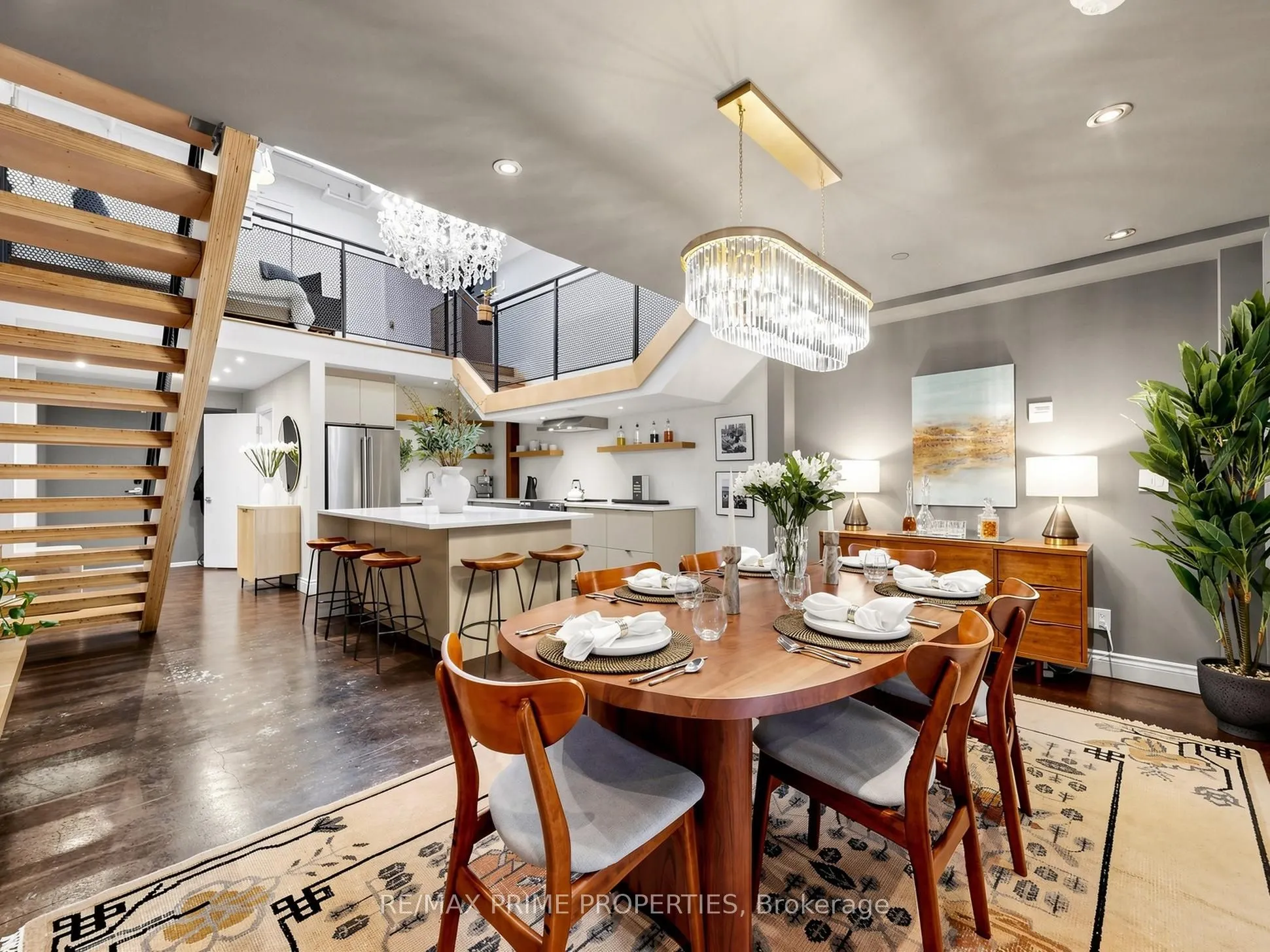 326 Carlaw Avenue #108