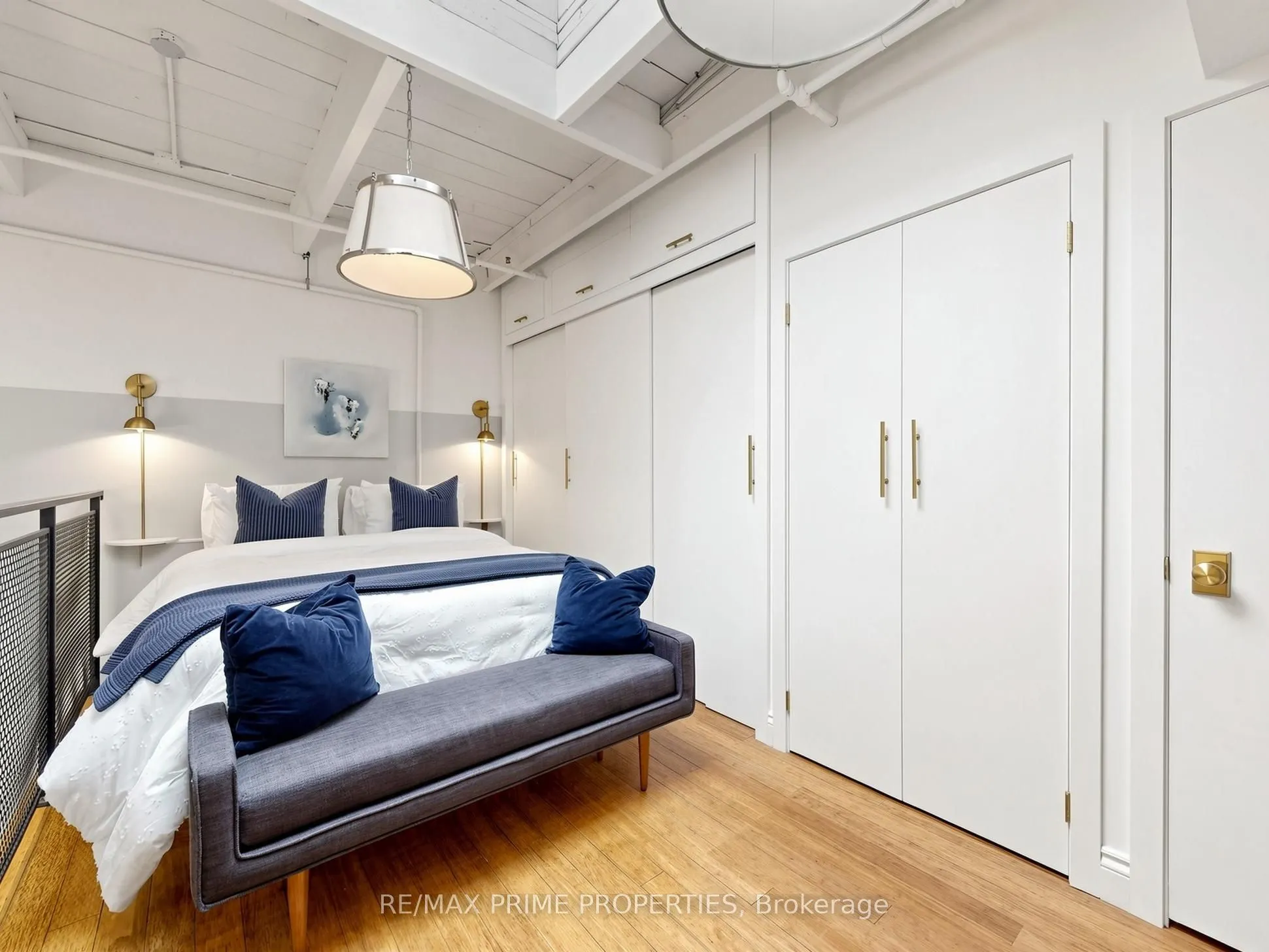 326 Carlaw Avenue #108