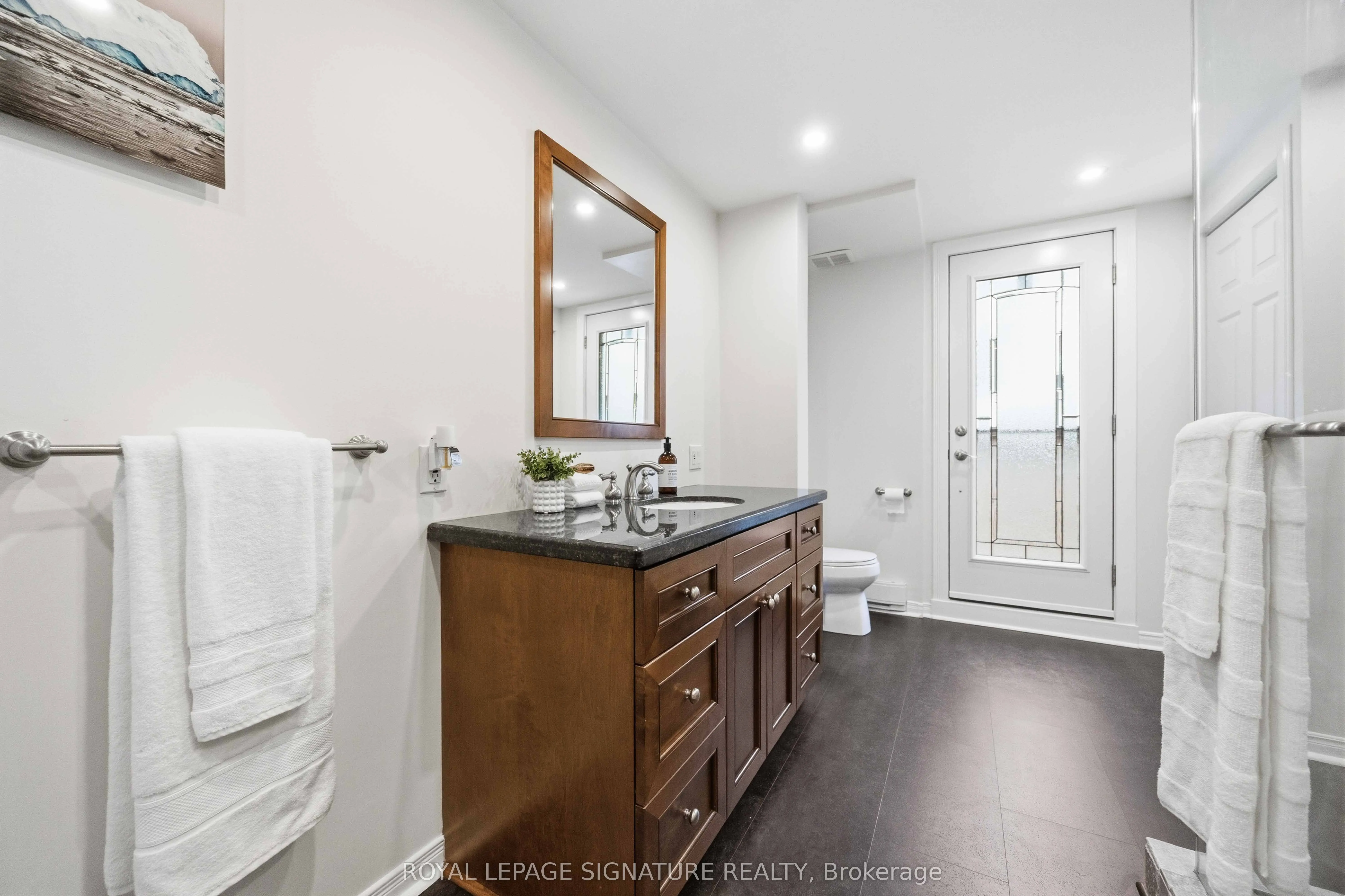 2366 Queen Street E #7