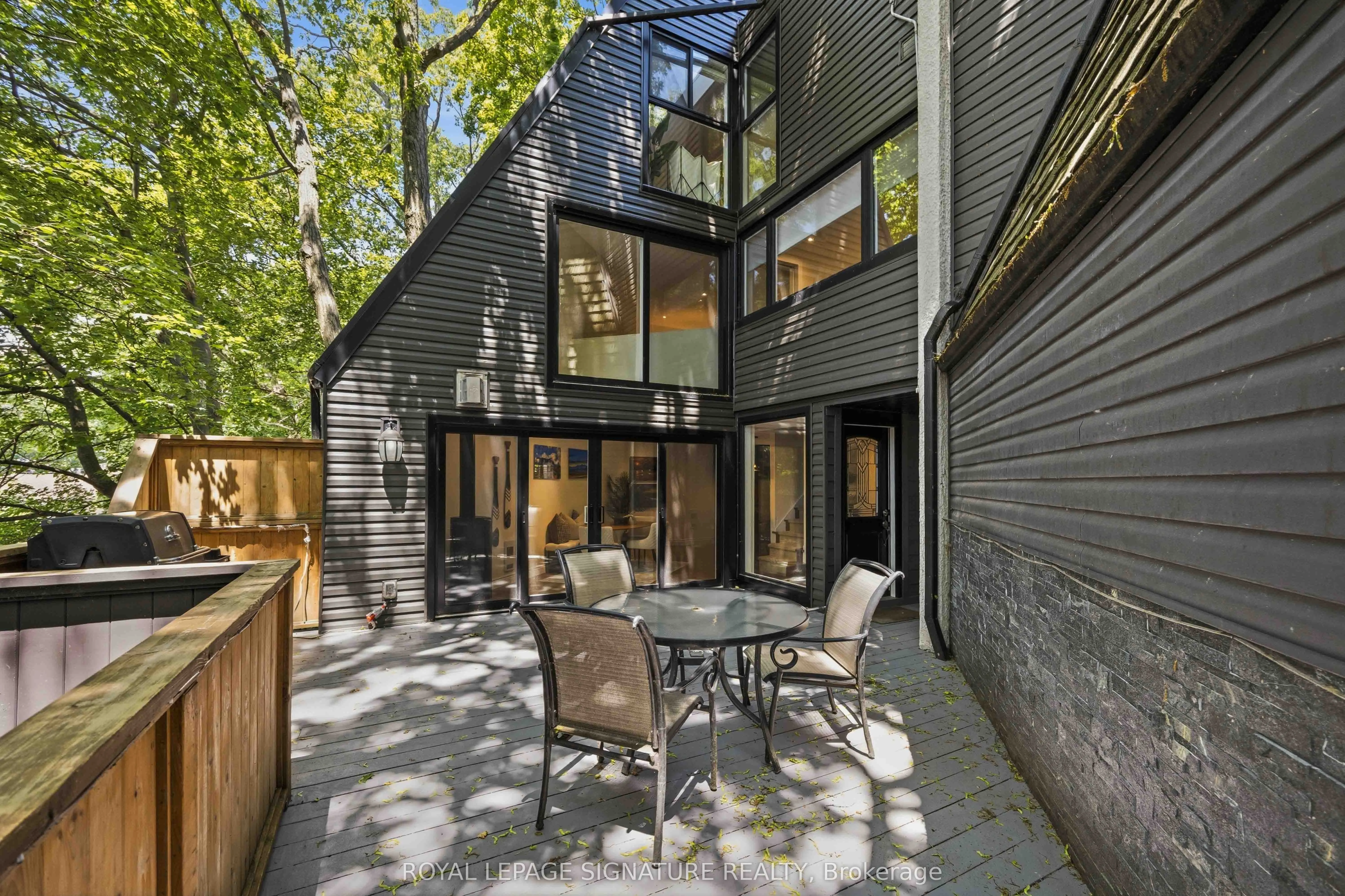 2366 Queen Street E #7