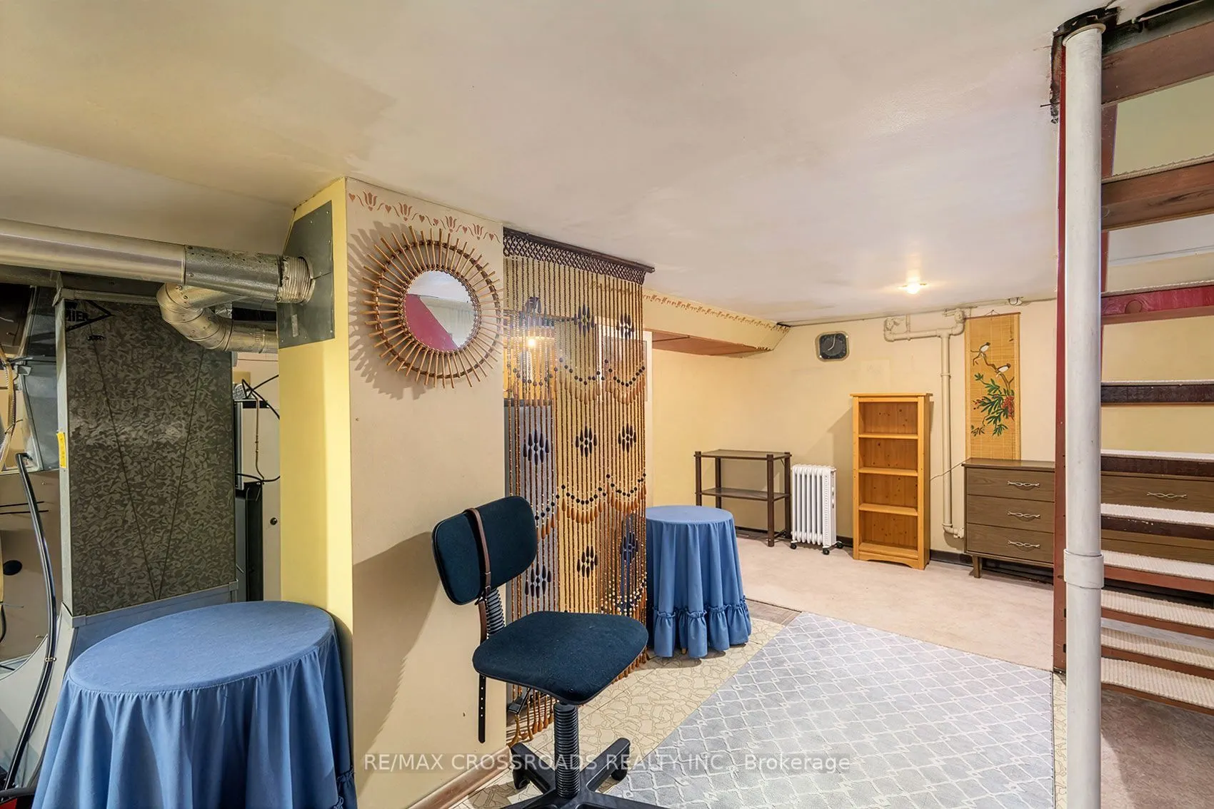36 Mcdonald Avenue