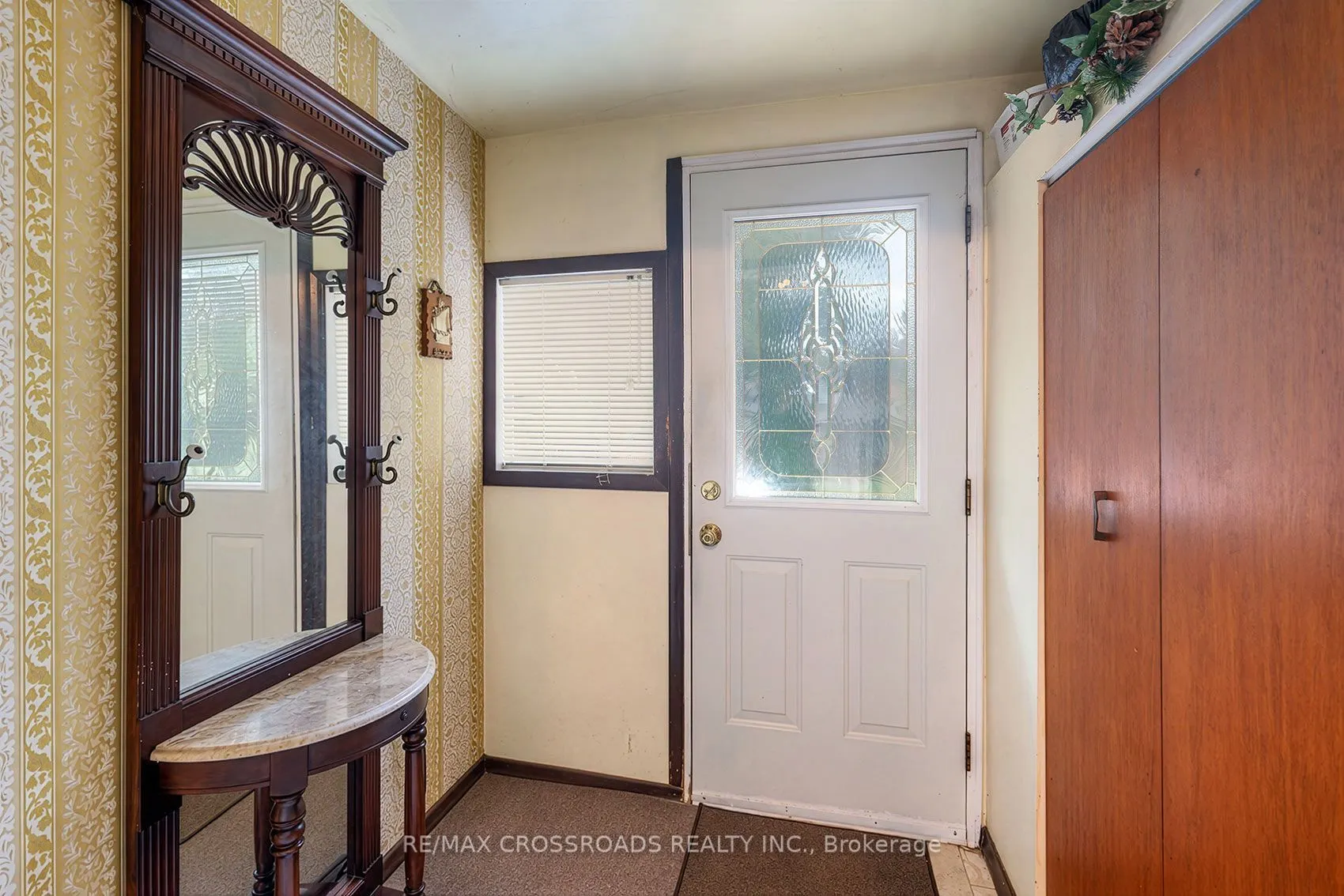 36 Mcdonald Avenue