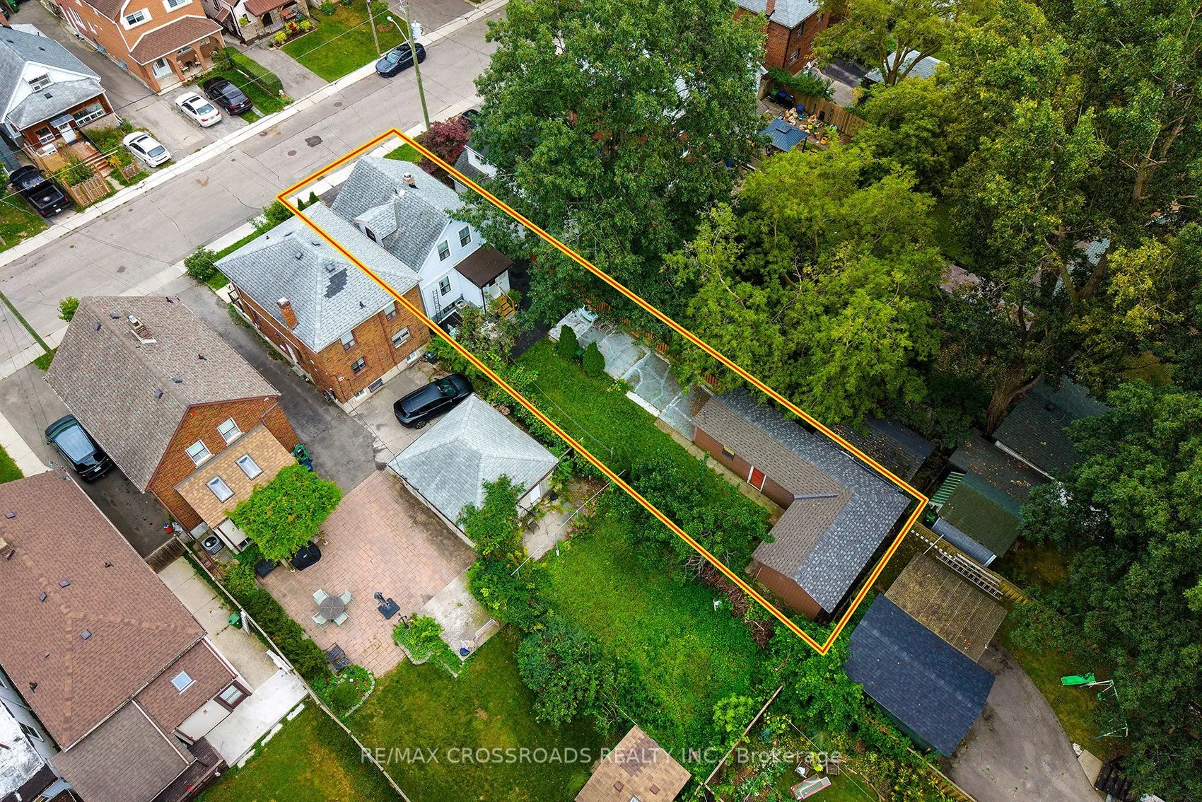 36 Mcdonald Avenue
