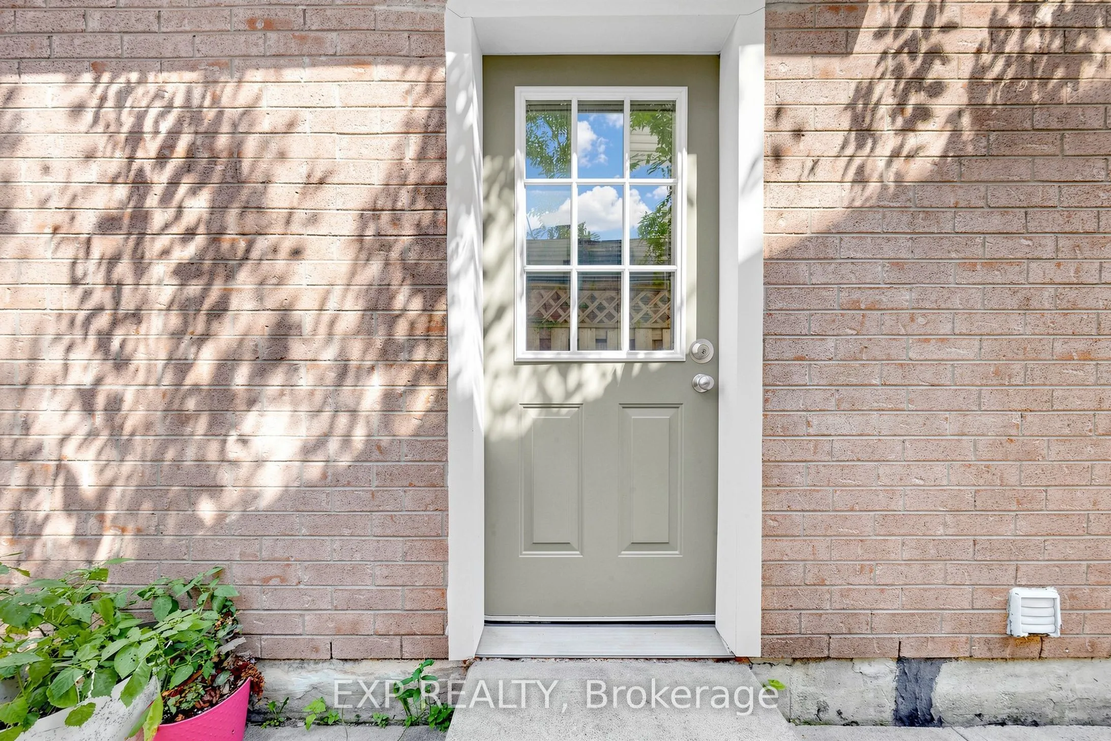 63 Fenwick Avenue