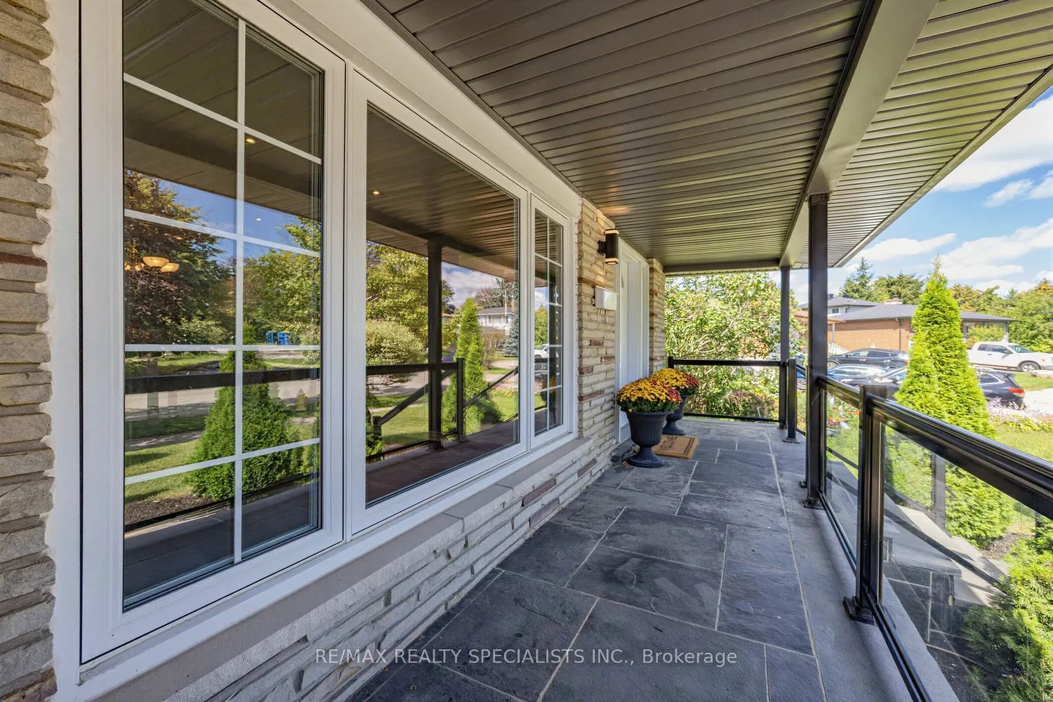 16 Langevin Crescent