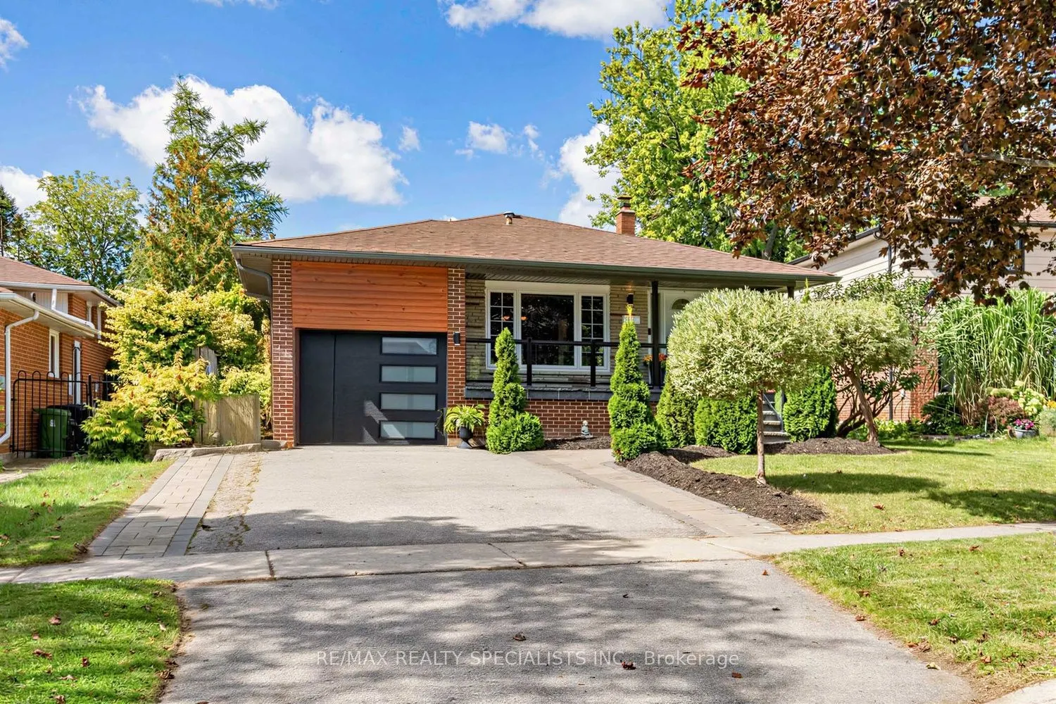 16 Langevin Crescent