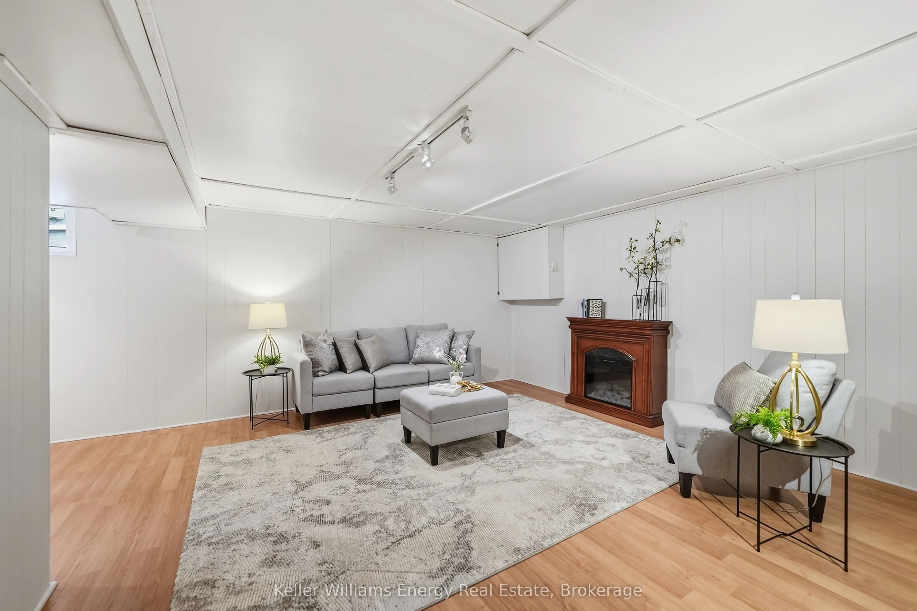 699 Grierson Street
