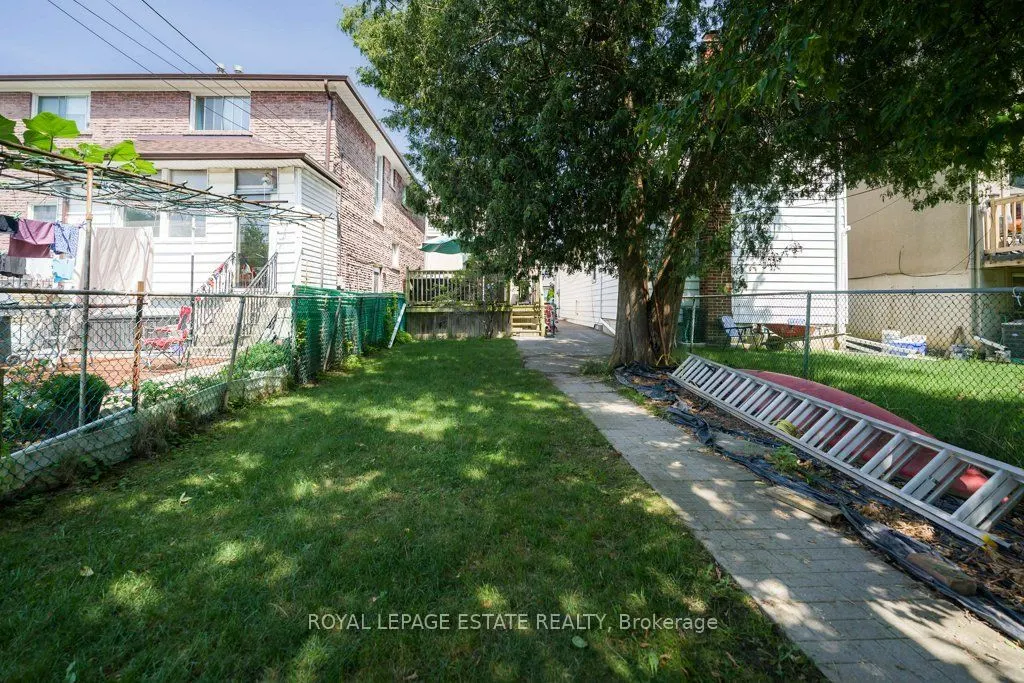 82 August Avenue
