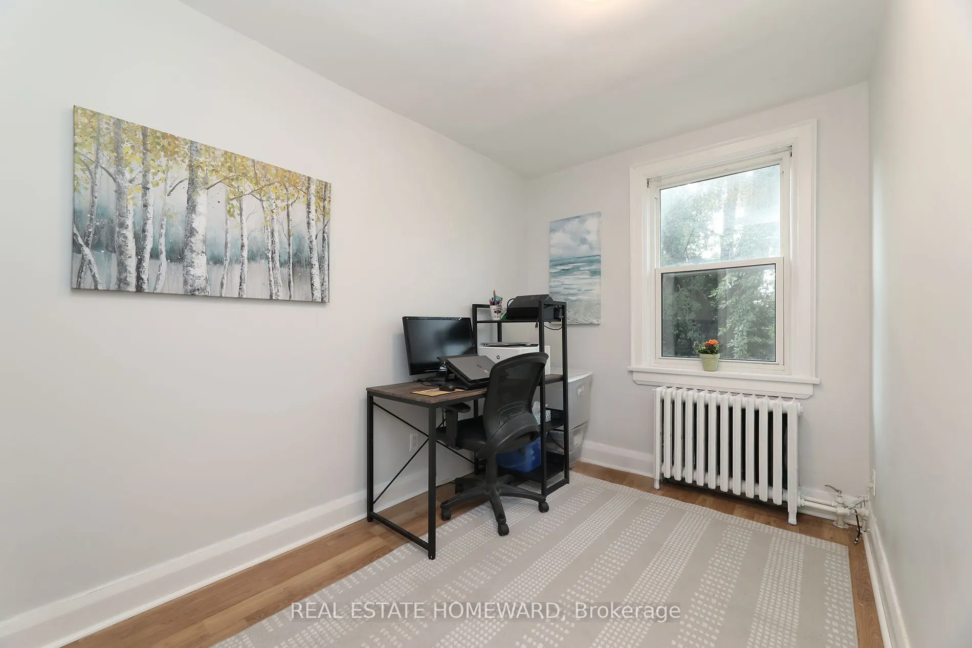 1 Pinegrove Avenue